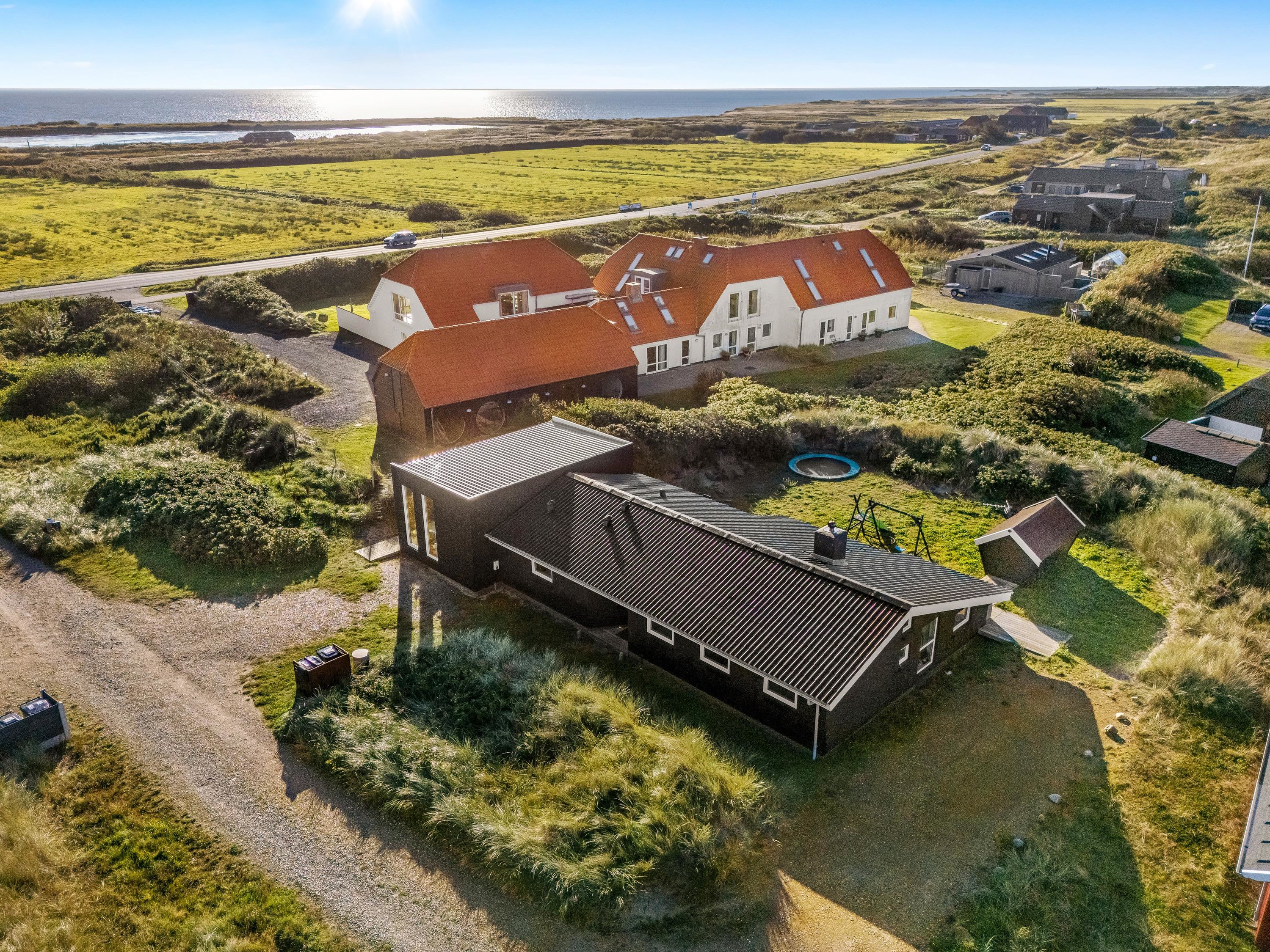 Fremhævet  billede i fuldskærmstilstand. Billede af Granvej 35, Aargab, 6960 Hvide Sande