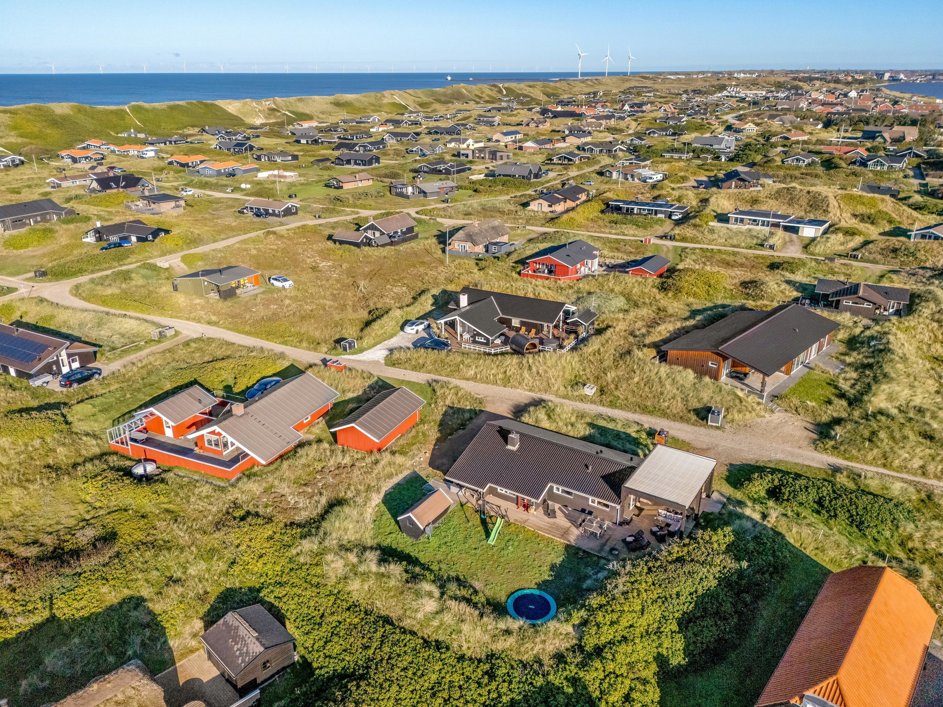 Fremhævet  billede i fuldskærmstilstand. Billede af Granvej 35, Aargab, 6960 Hvide Sande