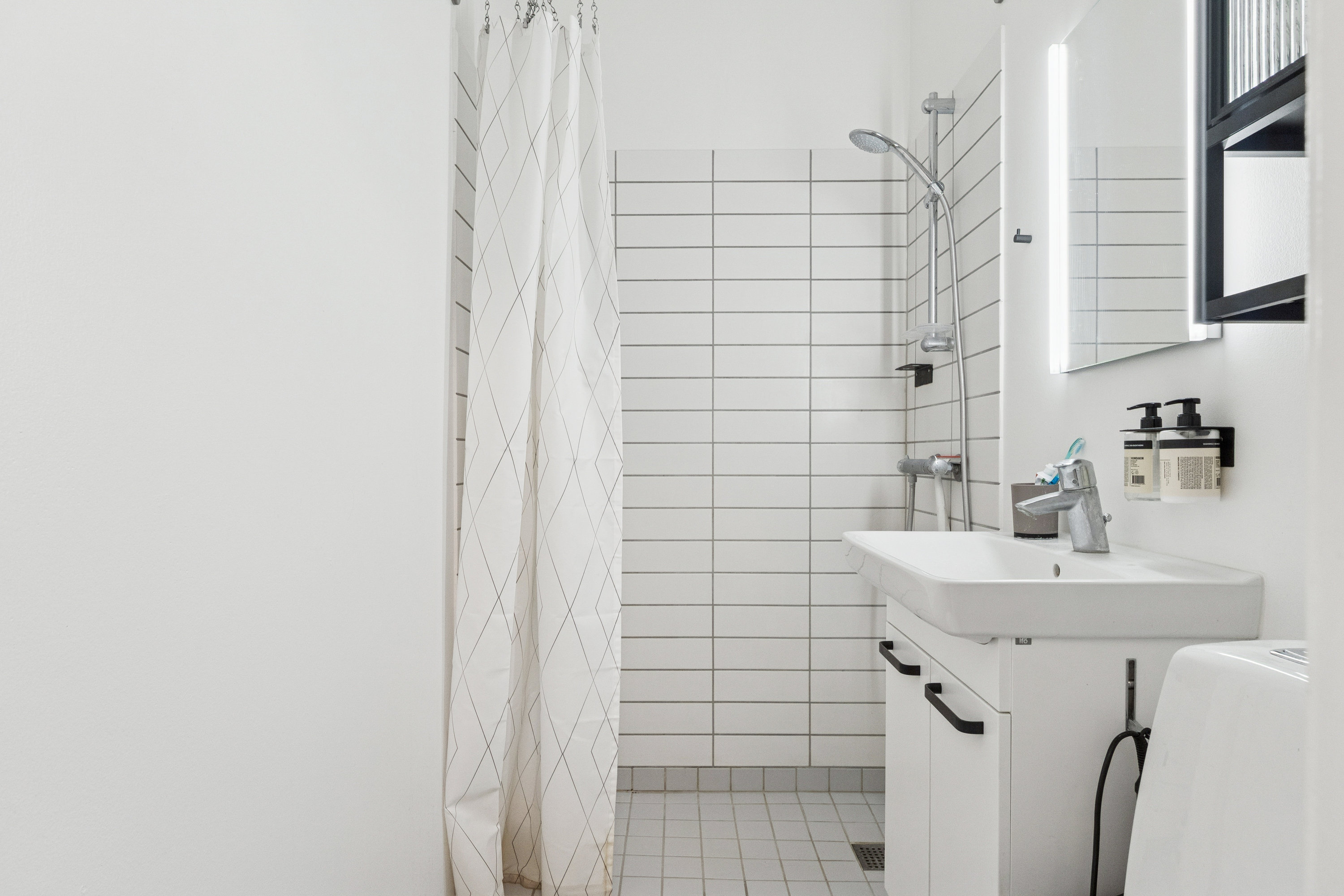 Fremhævet badeværelse billede i fuldskærmstilstand. Billede af Nørre Søgade 37B, 1. 2., 1370 København K