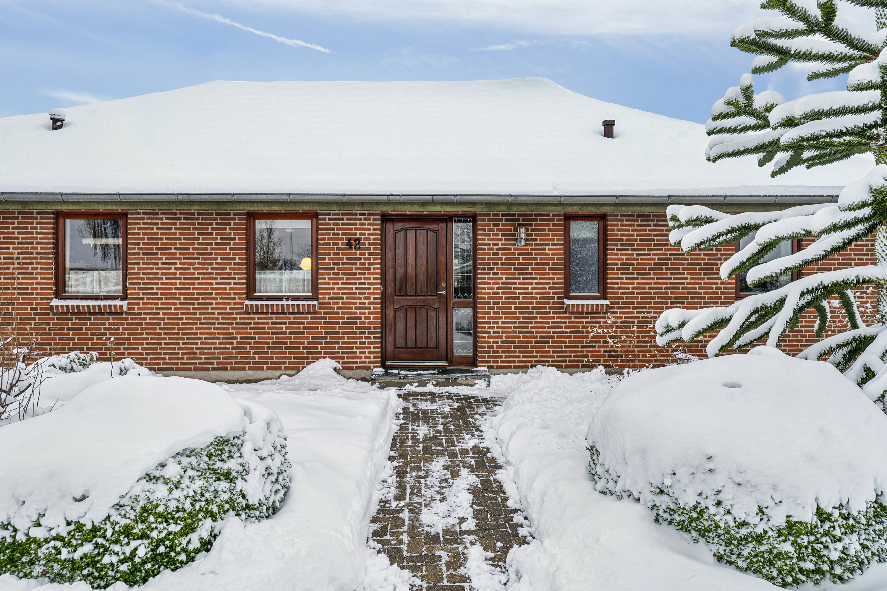 Fremhævet ejendommen billede i fuldskærmstilstand. Billede af Spættevej 42, Ø Snede, 8723 Løsning