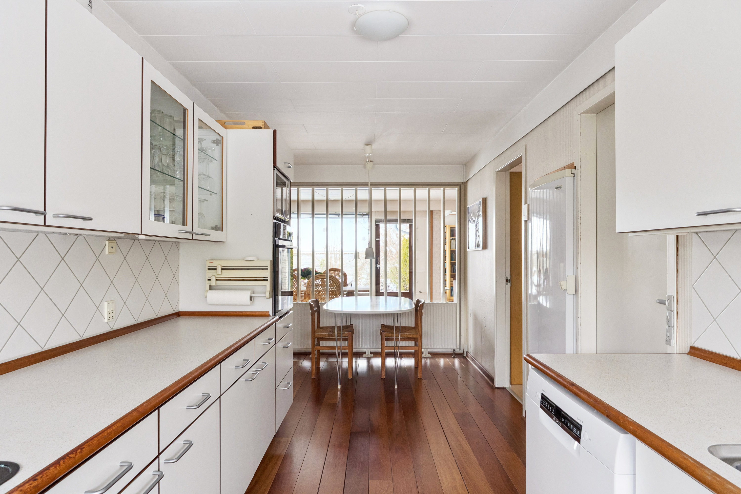 Fremhævet køkken billede i fuldskærmstilstand. Billede af Sommerbuen 37, 2750 Ballerup