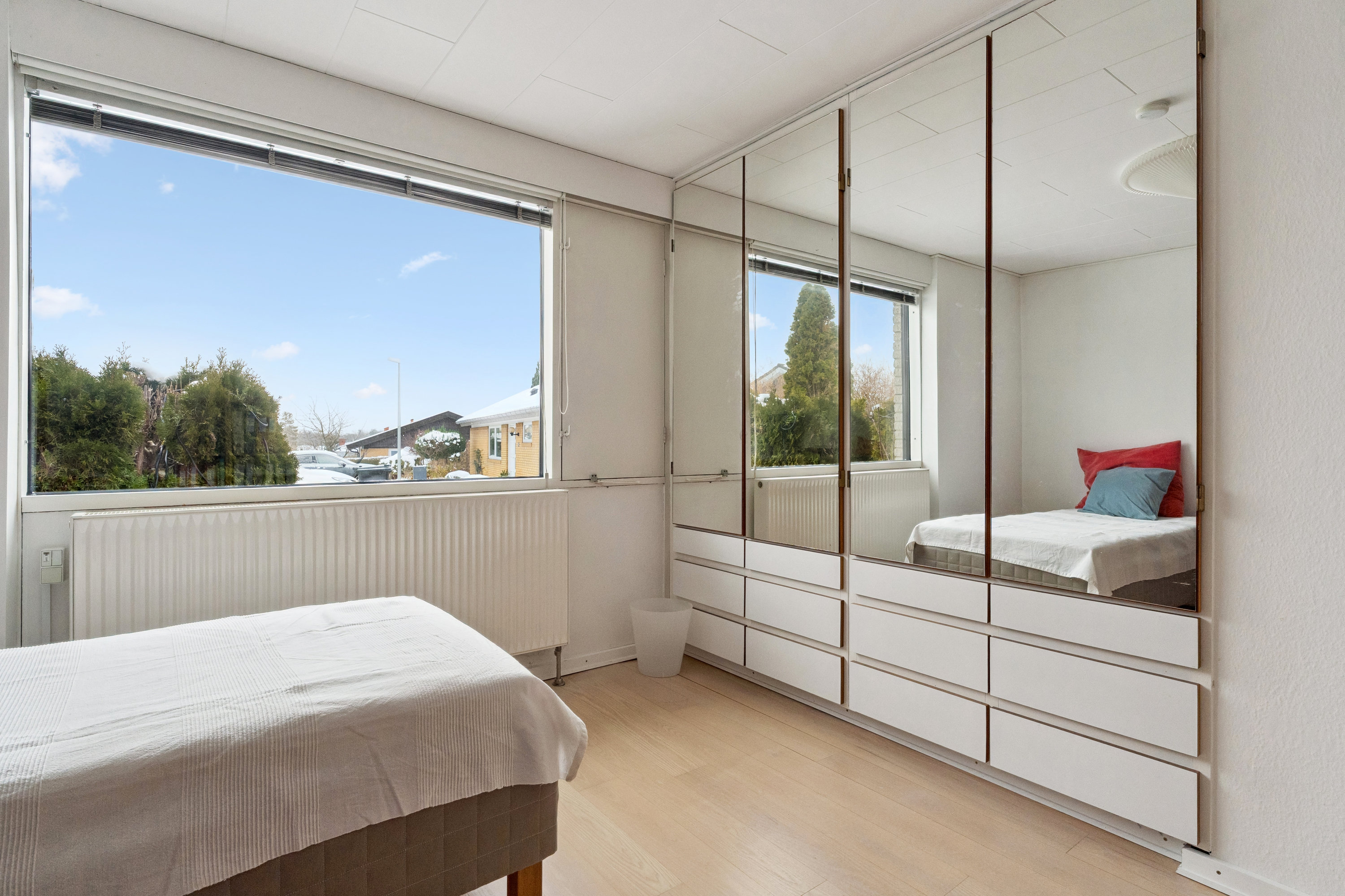 Fremhævet værelse billede i fuldskærmstilstand. Billede af Sommerbuen 37, 2750 Ballerup