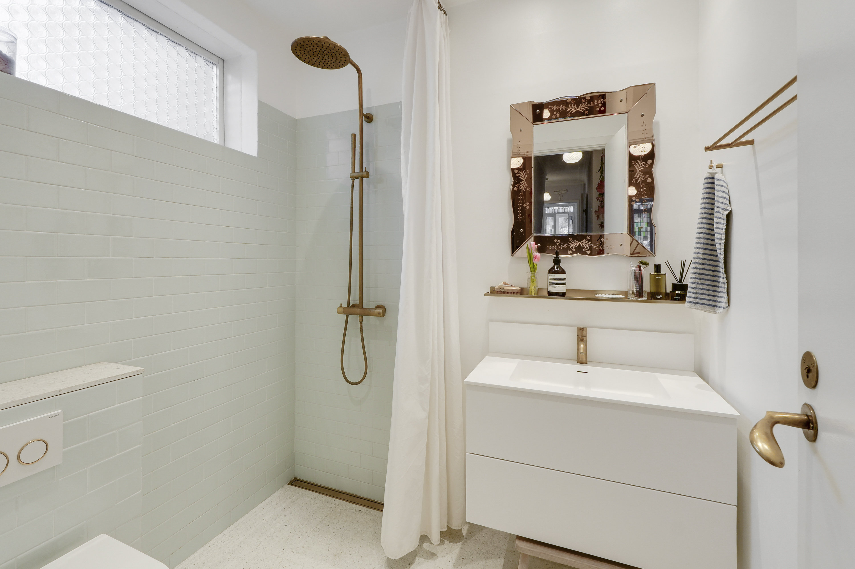 Fremhævet andet billede i fuldskærmstilstand. Billede af Hyldegårdsvej 45, st.., 2920 Charlottenlund