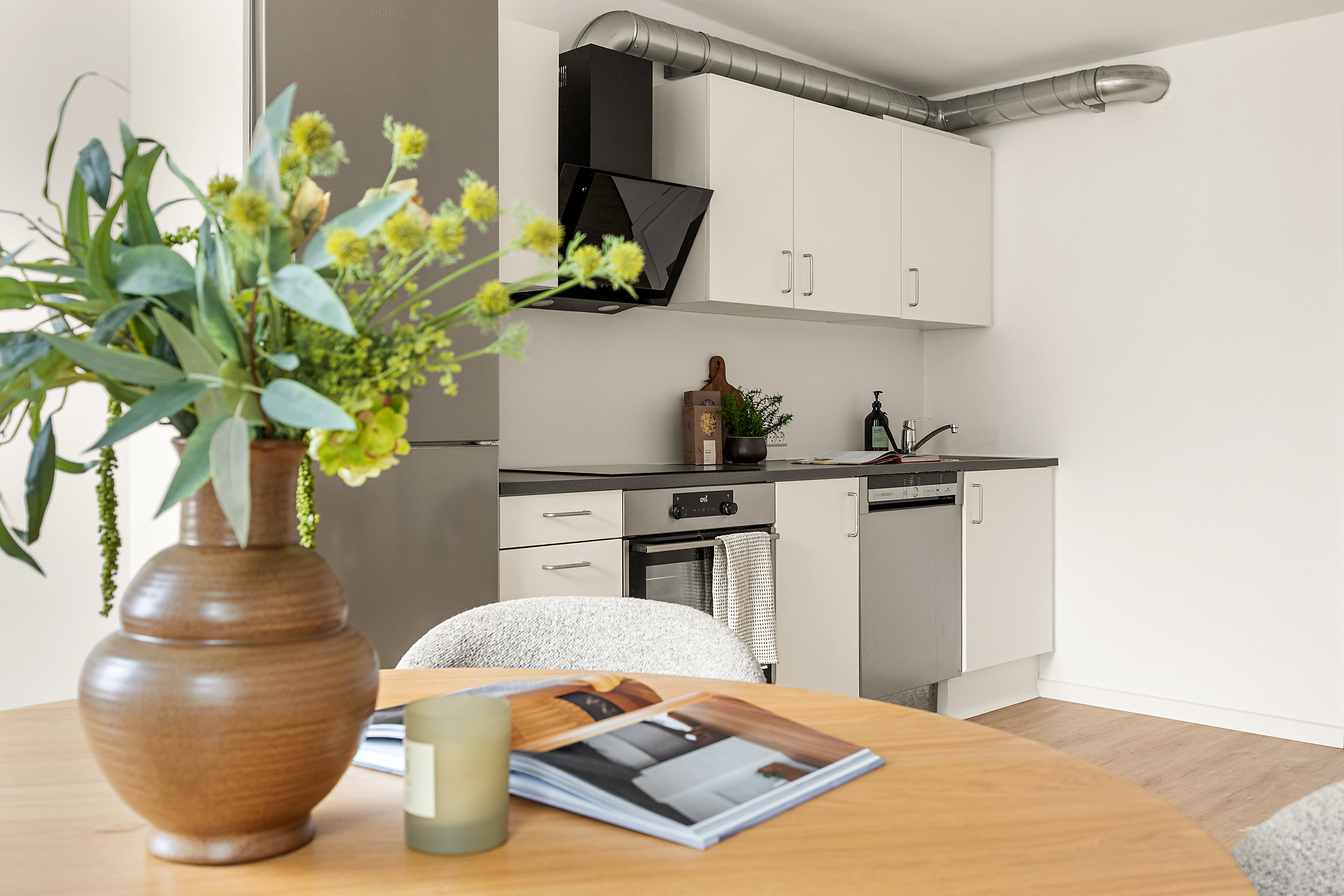 Fremhævet køkken billede i fuldskærmstilstand. Billede af Stubmøllevej 1, 2. 206., 2450 København SV