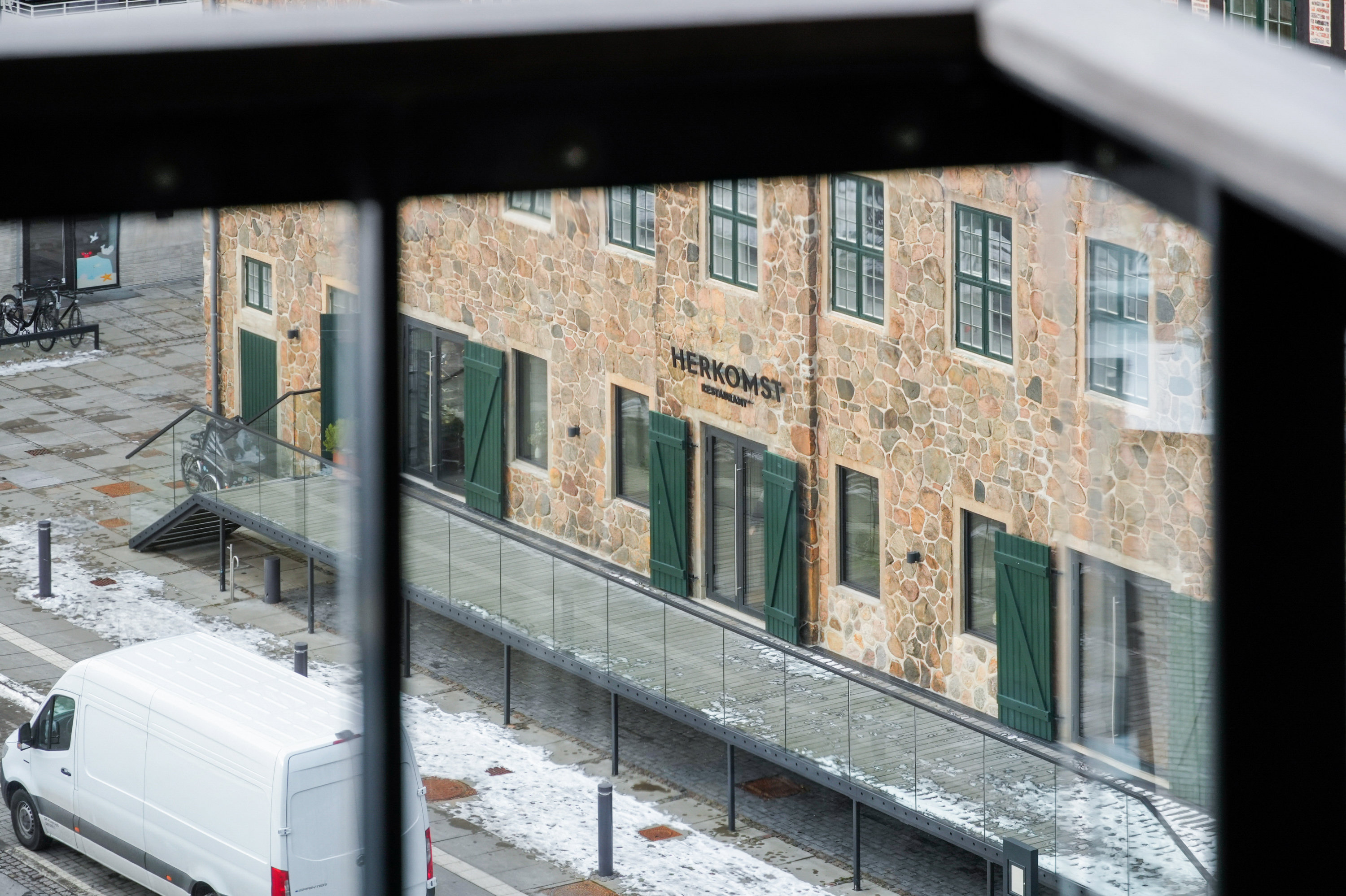 Fremhævet andet billede i fuldskærmstilstand. Billede af Martin Luther Kings Vej 13, 5. tv., 2450 København SV