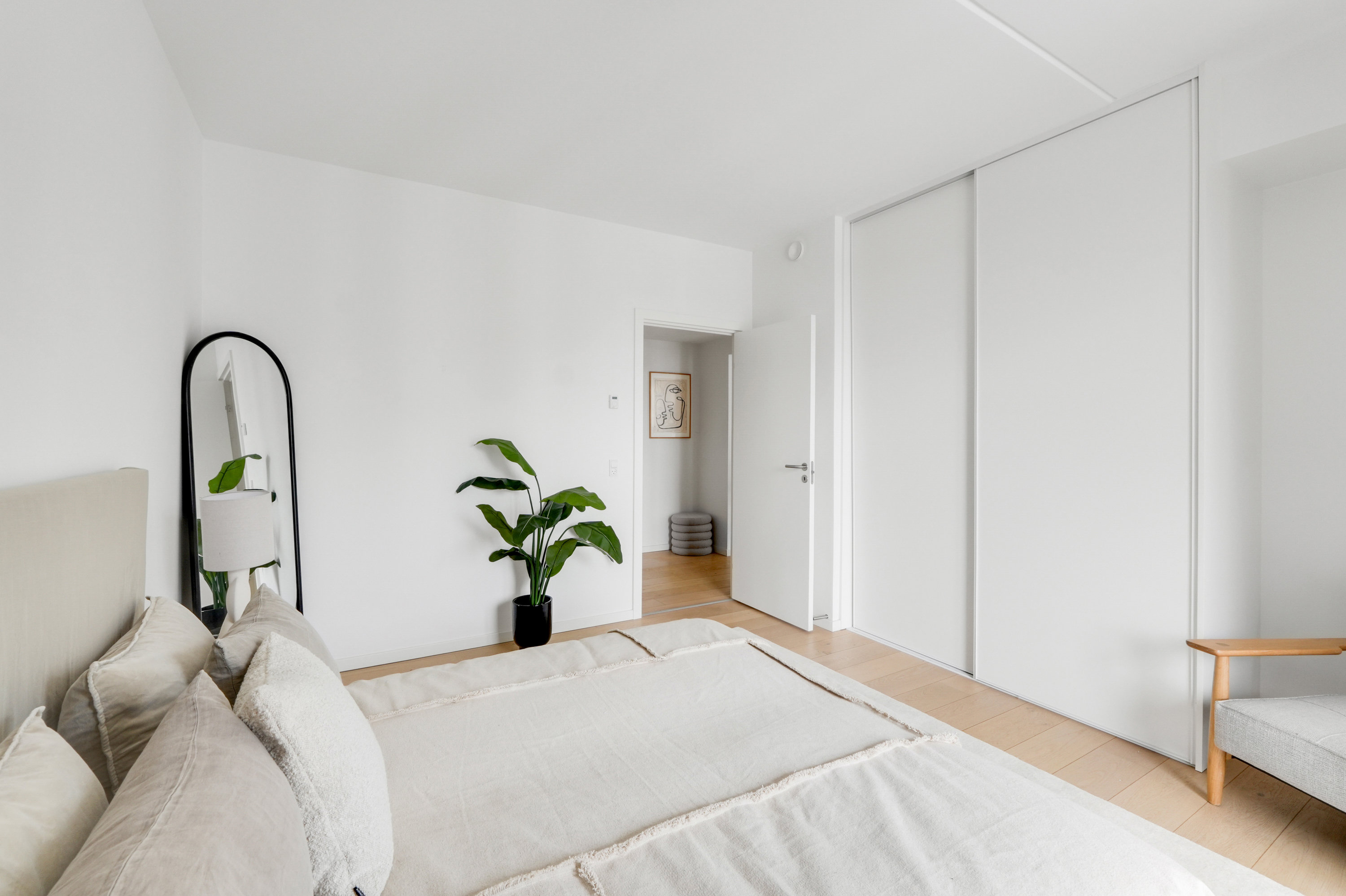 Fremhævet andet billede i fuldskærmstilstand. Billede af Martin Luther Kings Vej 13, 5. tv., 2450 København SV