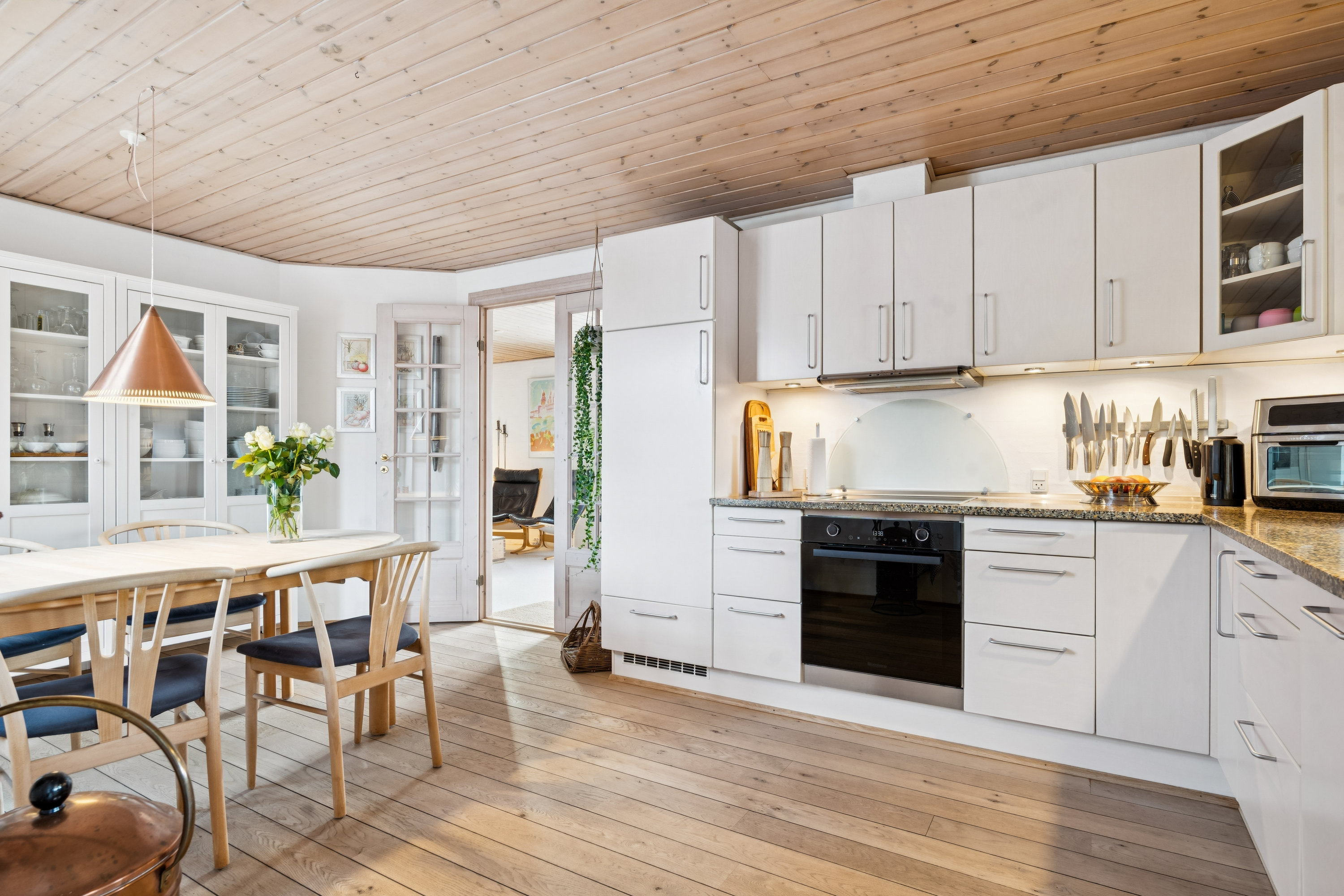 Fremhævet køkken billede i fuldskærmstilstand. Billede af Olinesmindevej 13, 8722 Hedensted