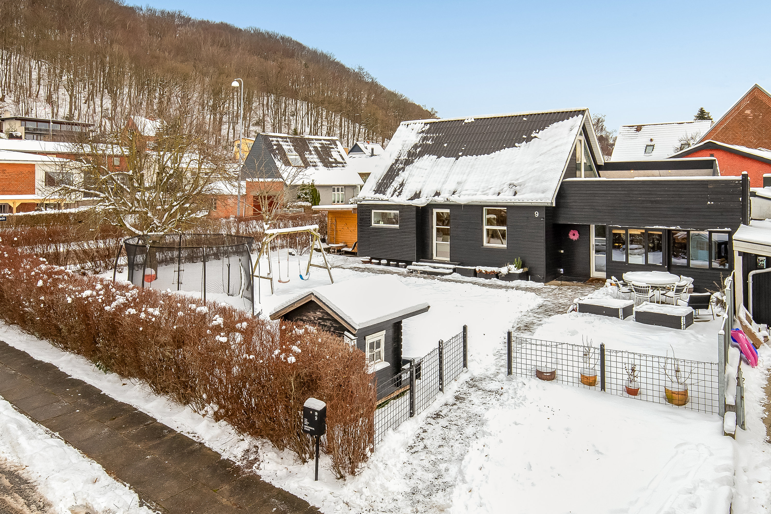 Fremhævet mastefoto billede i fuldskærmstilstand. Billede af Knudsgade 9, 7100 Vejle