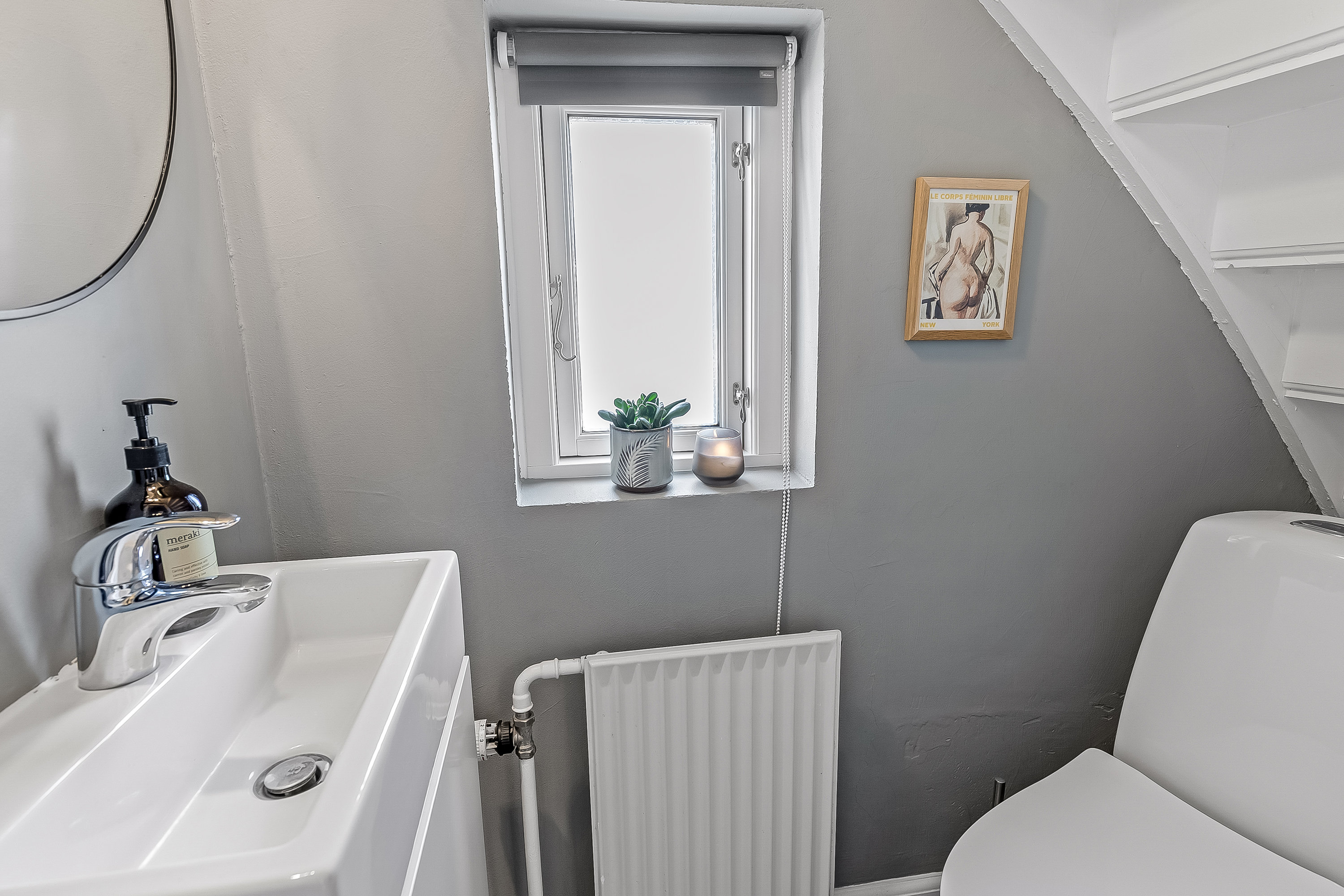 Fremhævet gæstetoilet billede i fuldskærmstilstand. Billede af St Bjerggade 8, 7100 Vejle