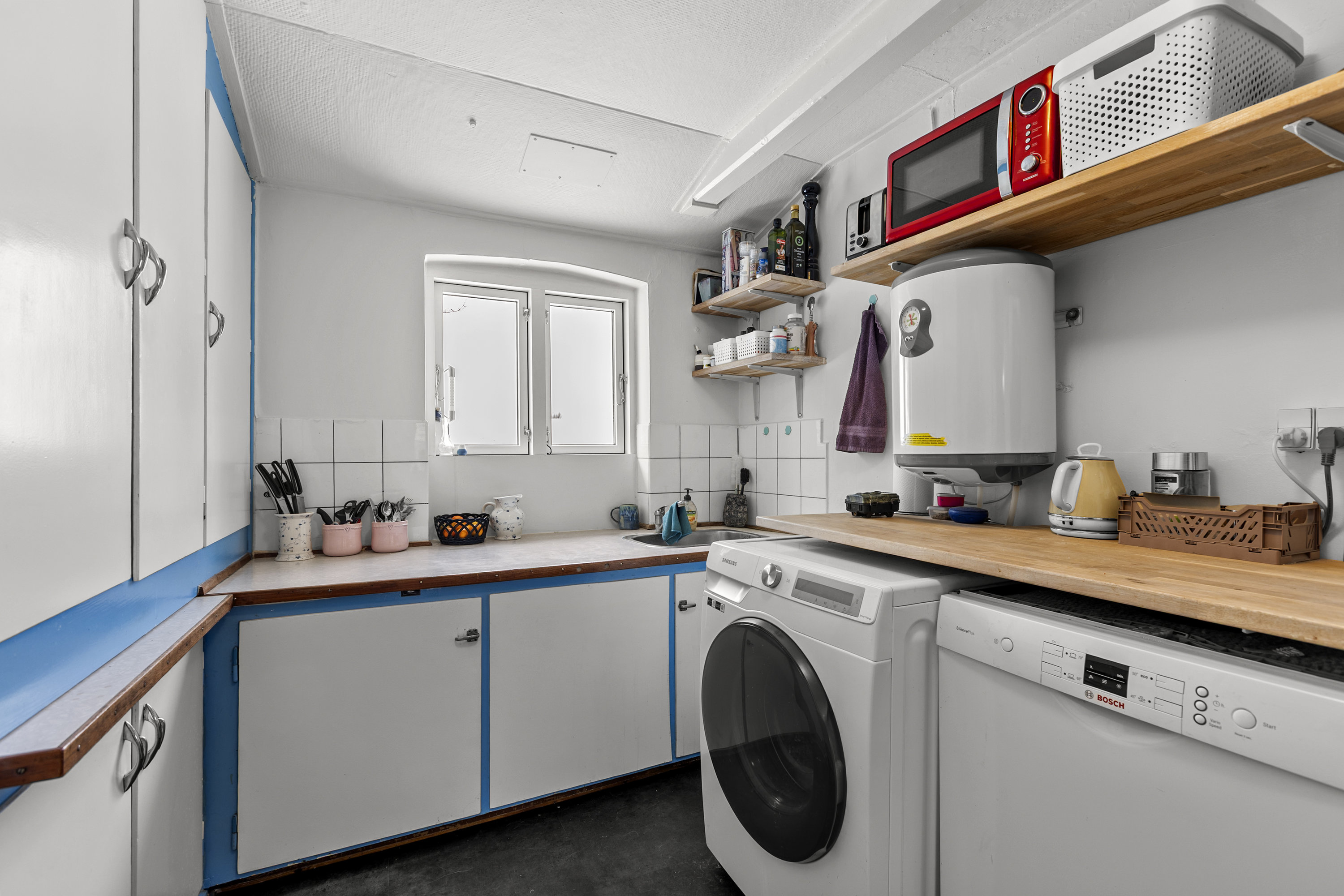 Fremhævet køkken billede i fuldskærmstilstand. Billede af Tjørnelundevej 13, Tjørnelunde, 4270 Høng