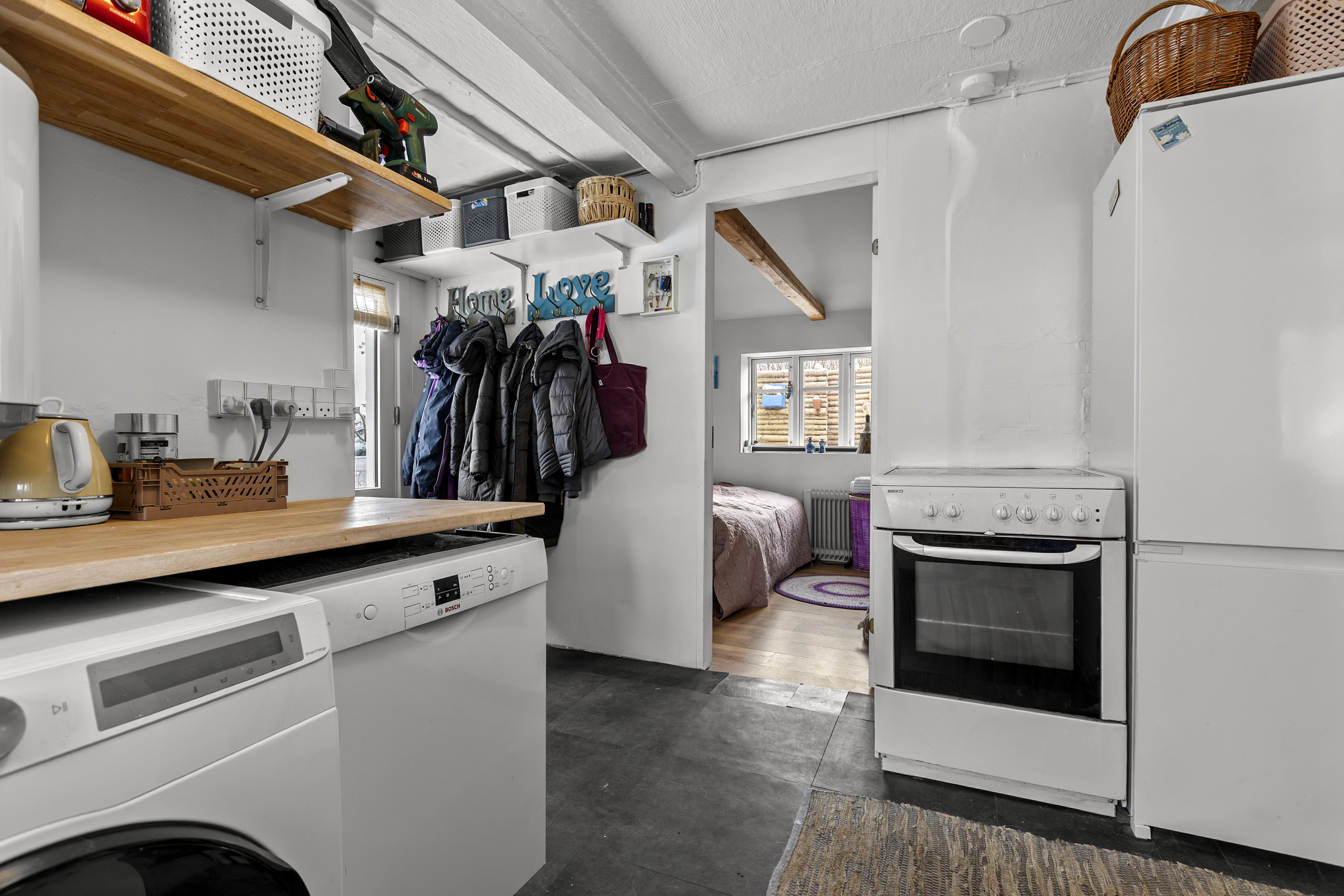 Fremhævet køkken billede i fuldskærmstilstand. Billede af Tjørnelundevej 13, Tjørnelunde, 4270 Høng