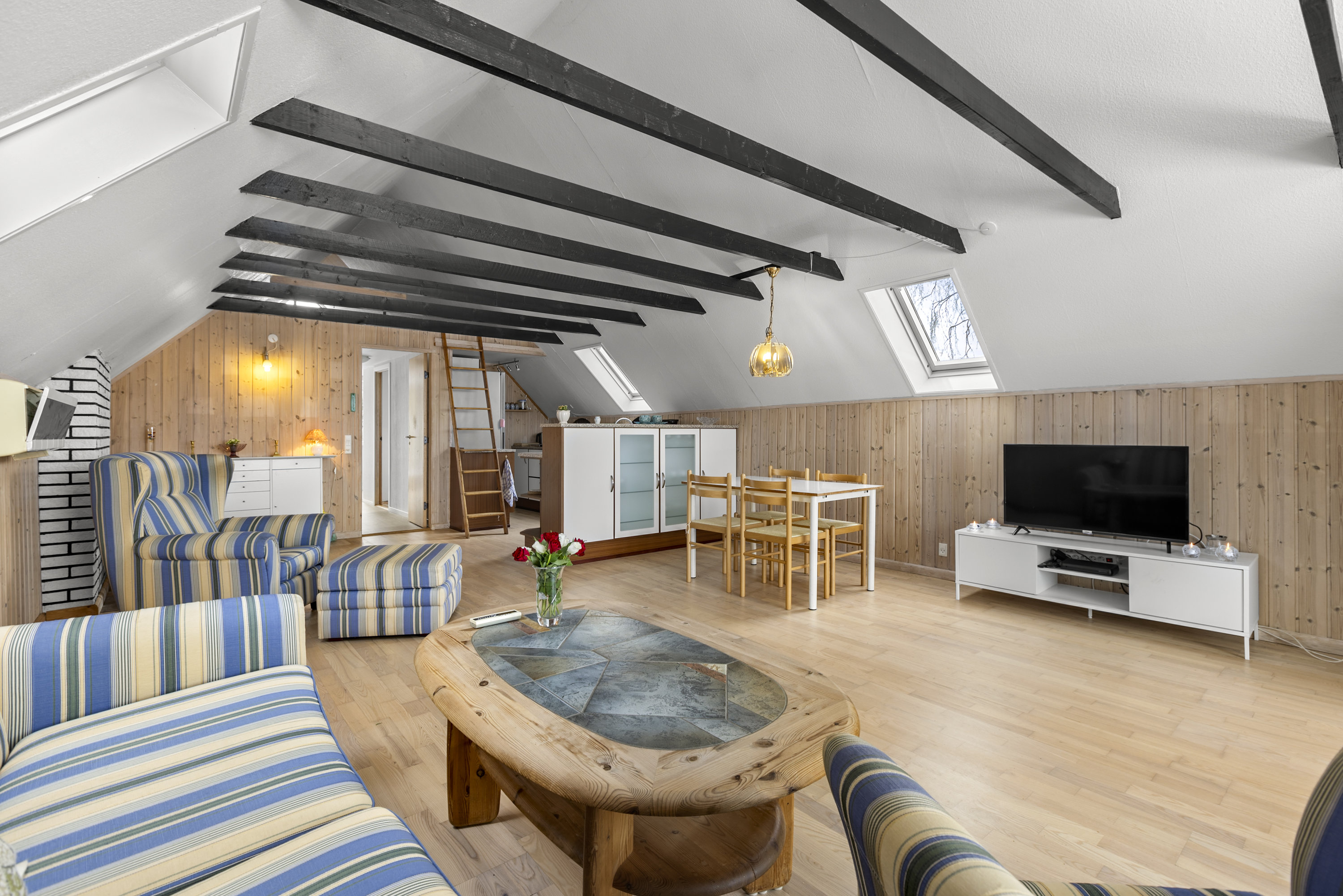 Fremhævet stue billede i fuldskærmstilstand. Billede af Yrsavej 9, Drøsselbjerg, 4200 Slagelse