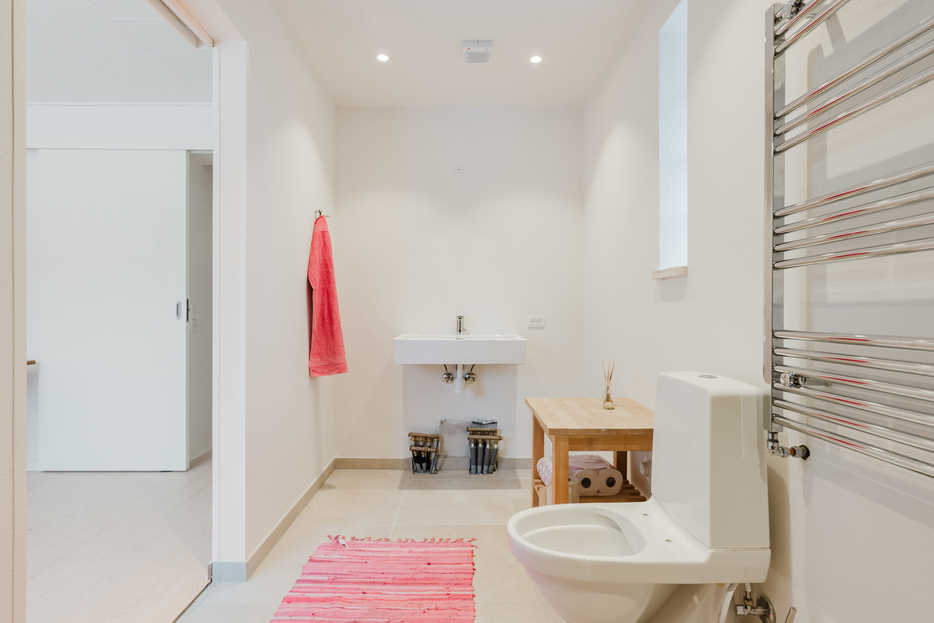 Fremhævet badeværelse billede i fuldskærmstilstand. Billede af Tjørnevej 8, 5400 Bogense