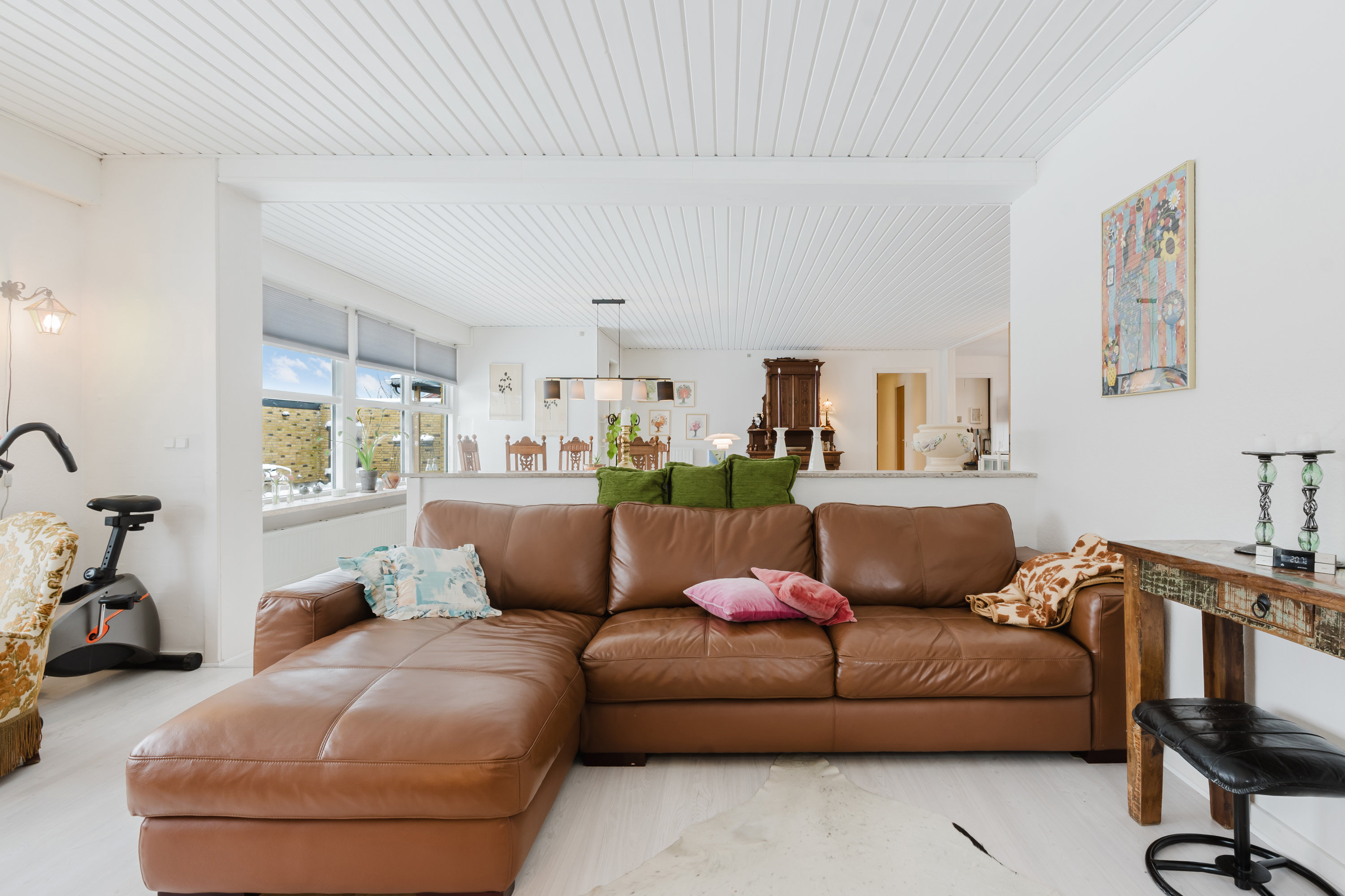 Fremhævet stue billede i fuldskærmstilstand. Billede af Tjørnevej 8, 5400 Bogense