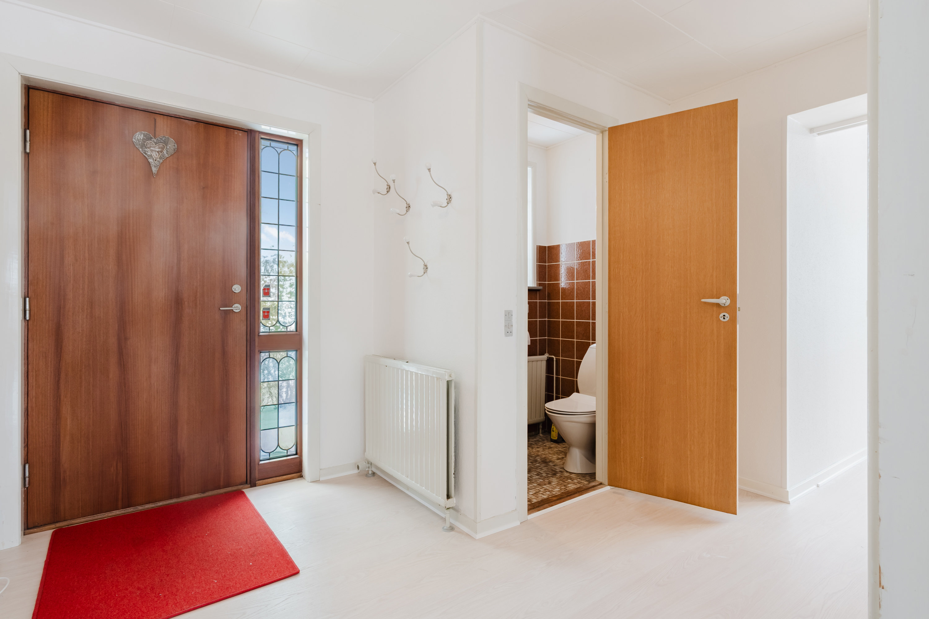 Fremhævet entré billede i fuldskærmstilstand. Billede af Tjørnevej 8, 5400 Bogense