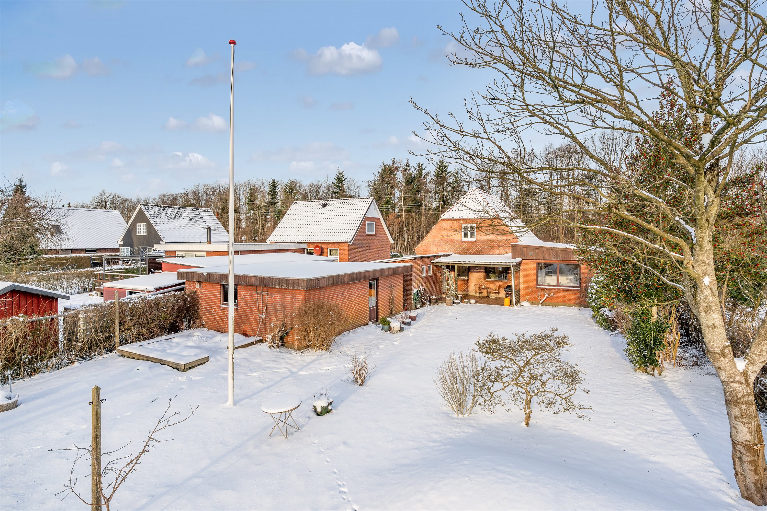 Miniaturebillede 1: ejendommen. Billede af Godthåbsvej 23, 6690 Gørding