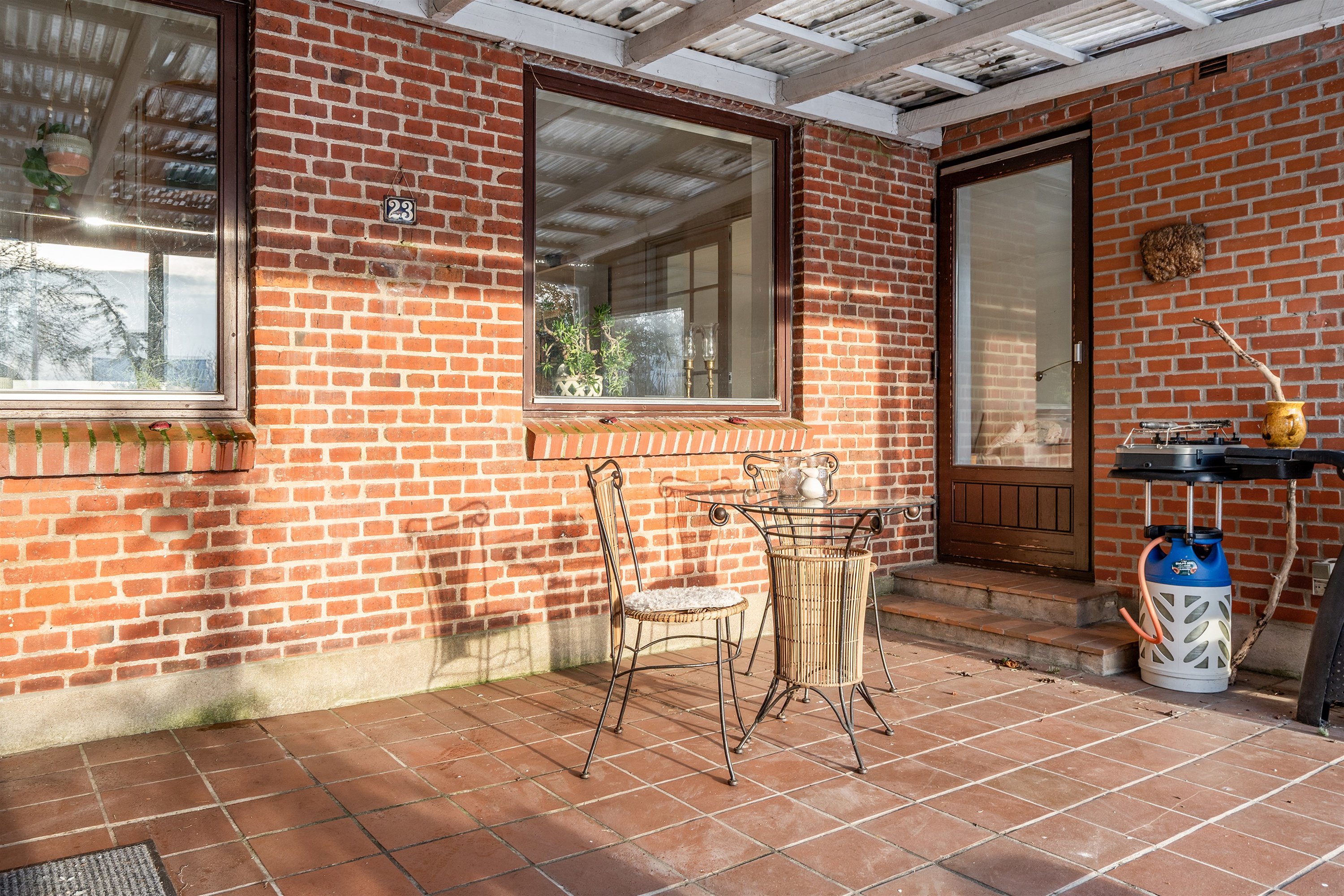 Fremhævet overdækket terrasse billede i fuldskærmstilstand. Billede af Godthåbsvej 23, 6690 Gørding