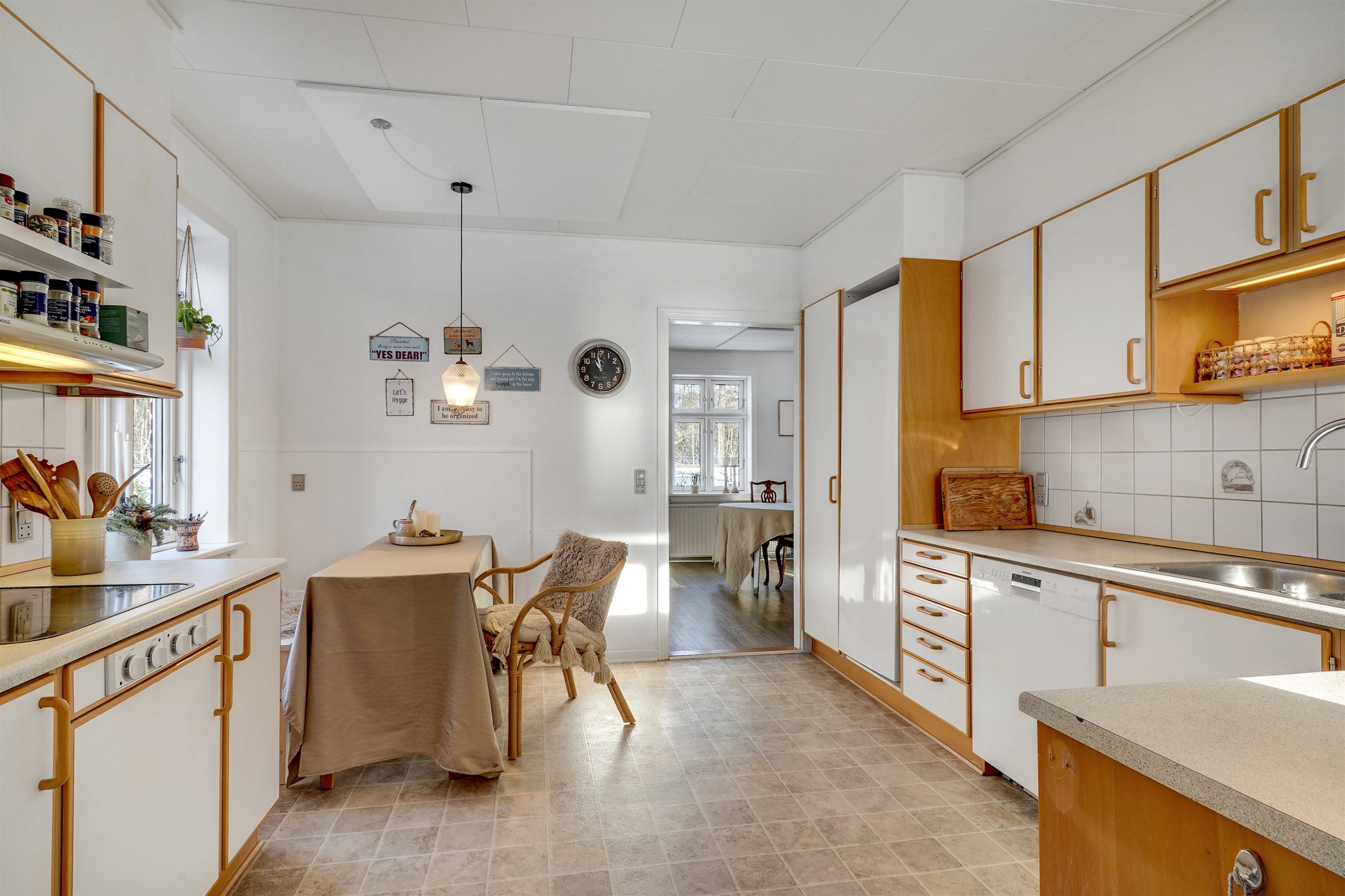 Fremhævet køkken billede i fuldskærmstilstand. Billede af Godthåbsvej 23, 6690 Gørding
