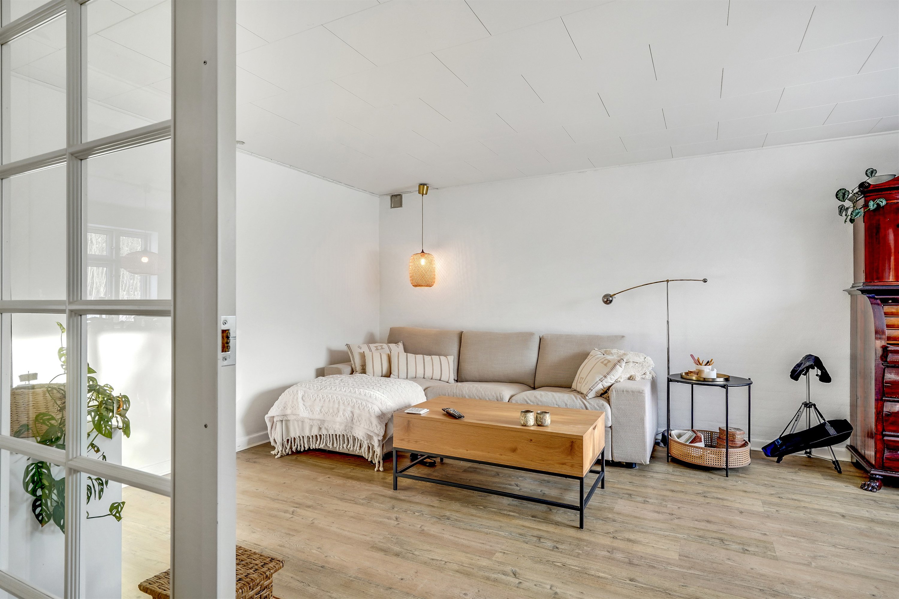 Fremhævet stue billede i fuldskærmstilstand. Billede af Godthåbsvej 23, 6690 Gørding