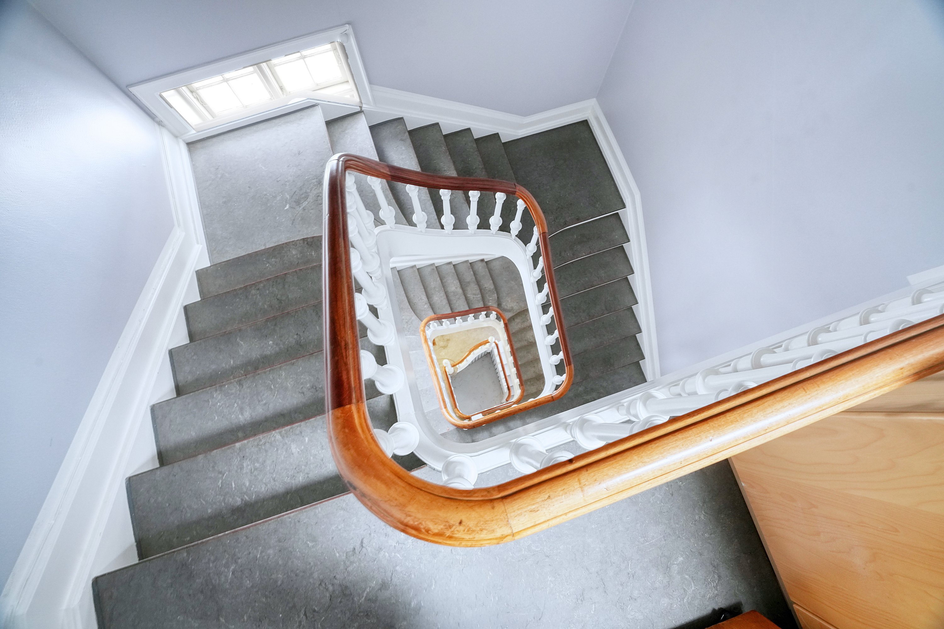 Fremhævet opgang billede i fuldskærmstilstand. Billede af Strandagervej 24, 2900 Hellerup