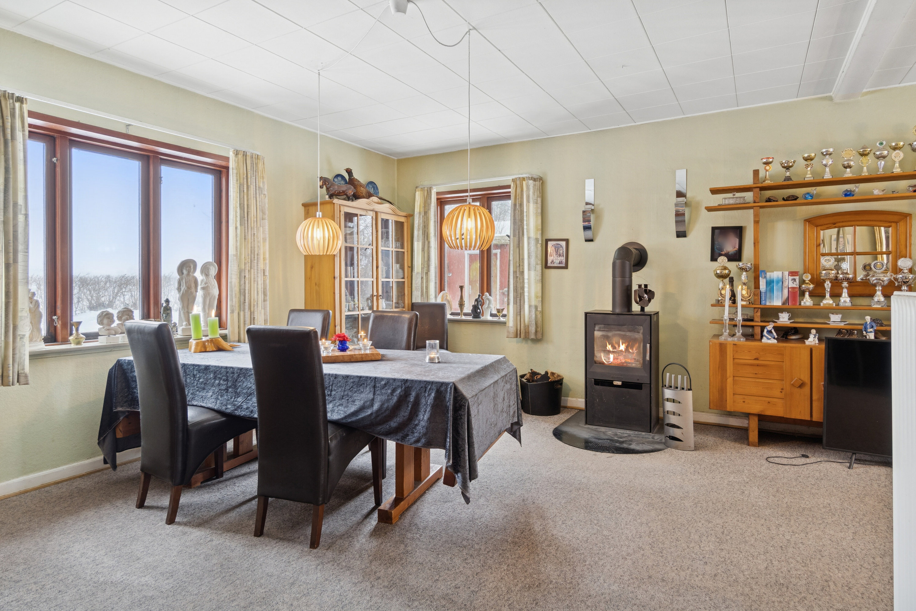 Fremhævet spisestue billede i fuldskærmstilstand. Billede af Knudsbølvej 15, Bølling, 6040 Egtved