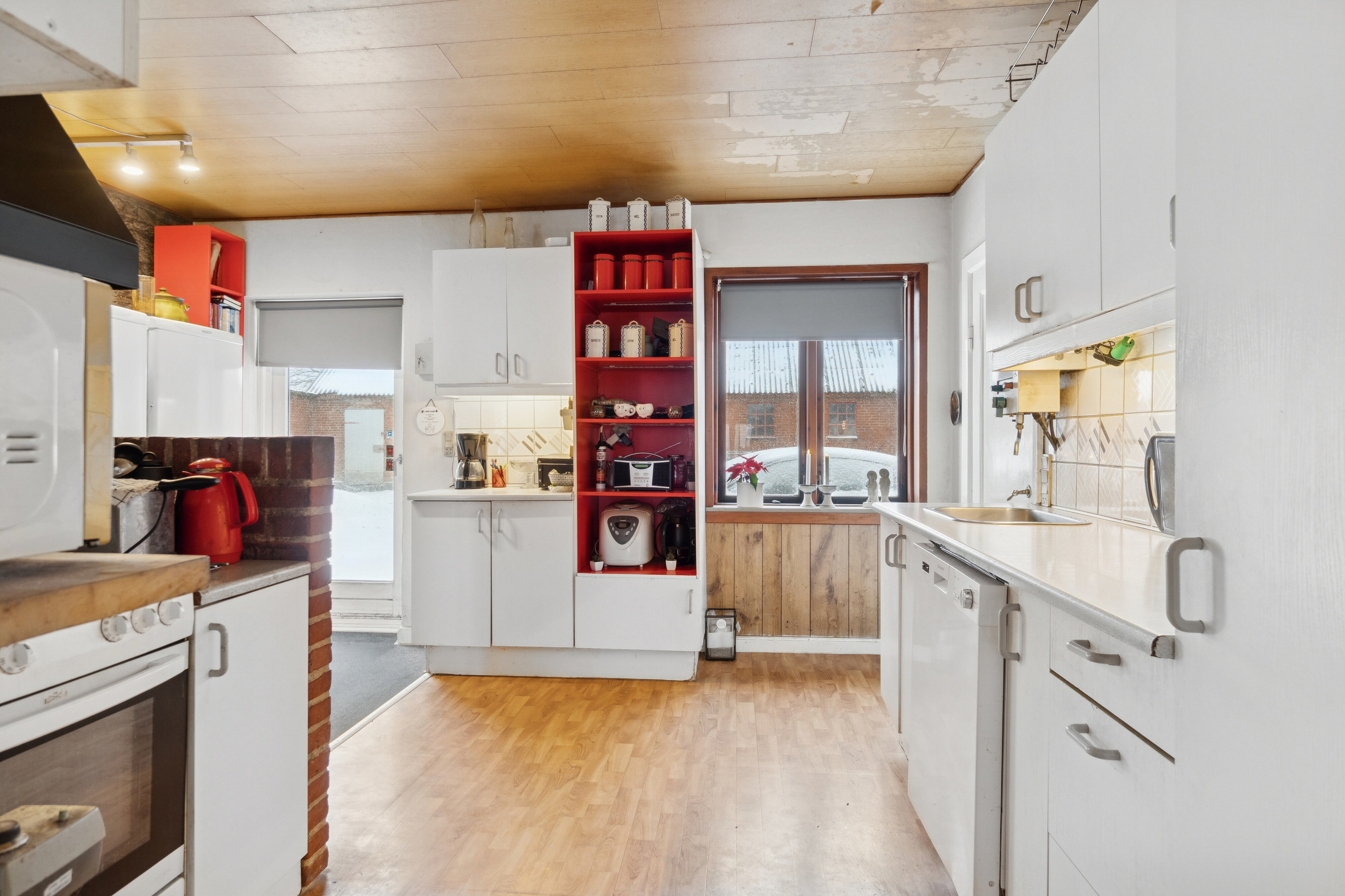 Fremhævet køkken billede i fuldskærmstilstand. Billede af Knudsbølvej 15, Bølling, 6040 Egtved