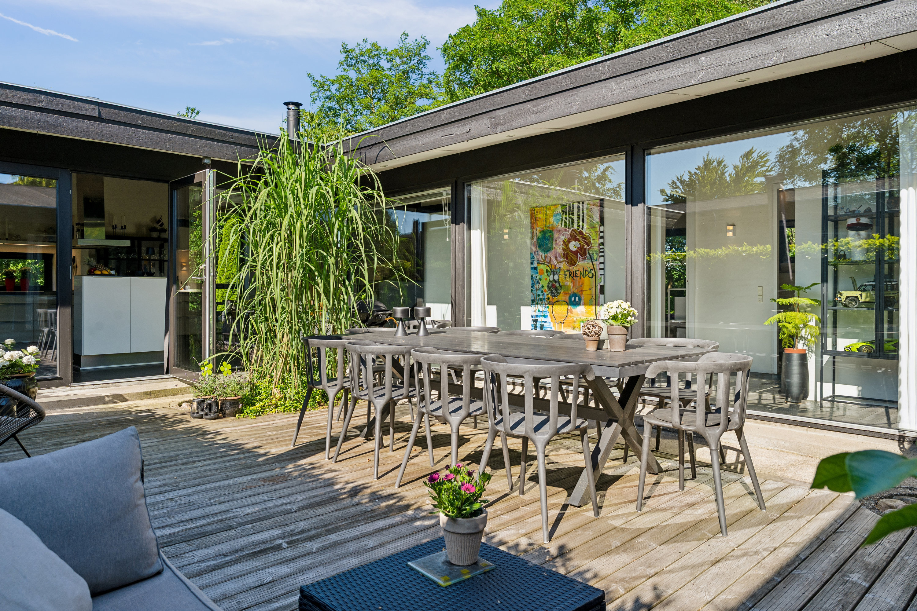 Fremhævet terrasse billede i fuldskærmstilstand. Billede af Kirkestien 51, Ødsted, 7100 Vejle