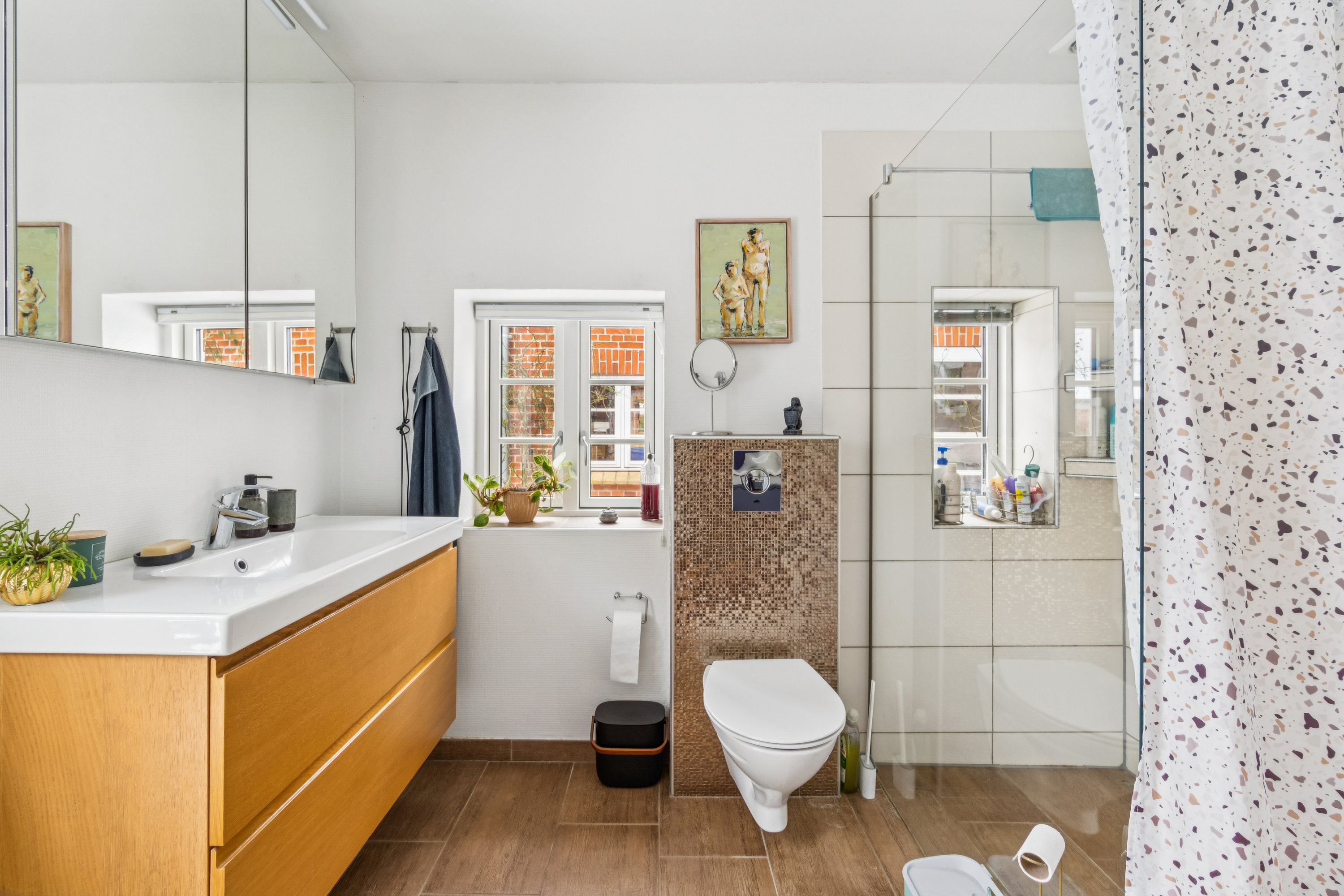 Fremhævet badeværelse billede i fuldskærmstilstand. Billede af Nalmadebro 21, 6300 Gråsten