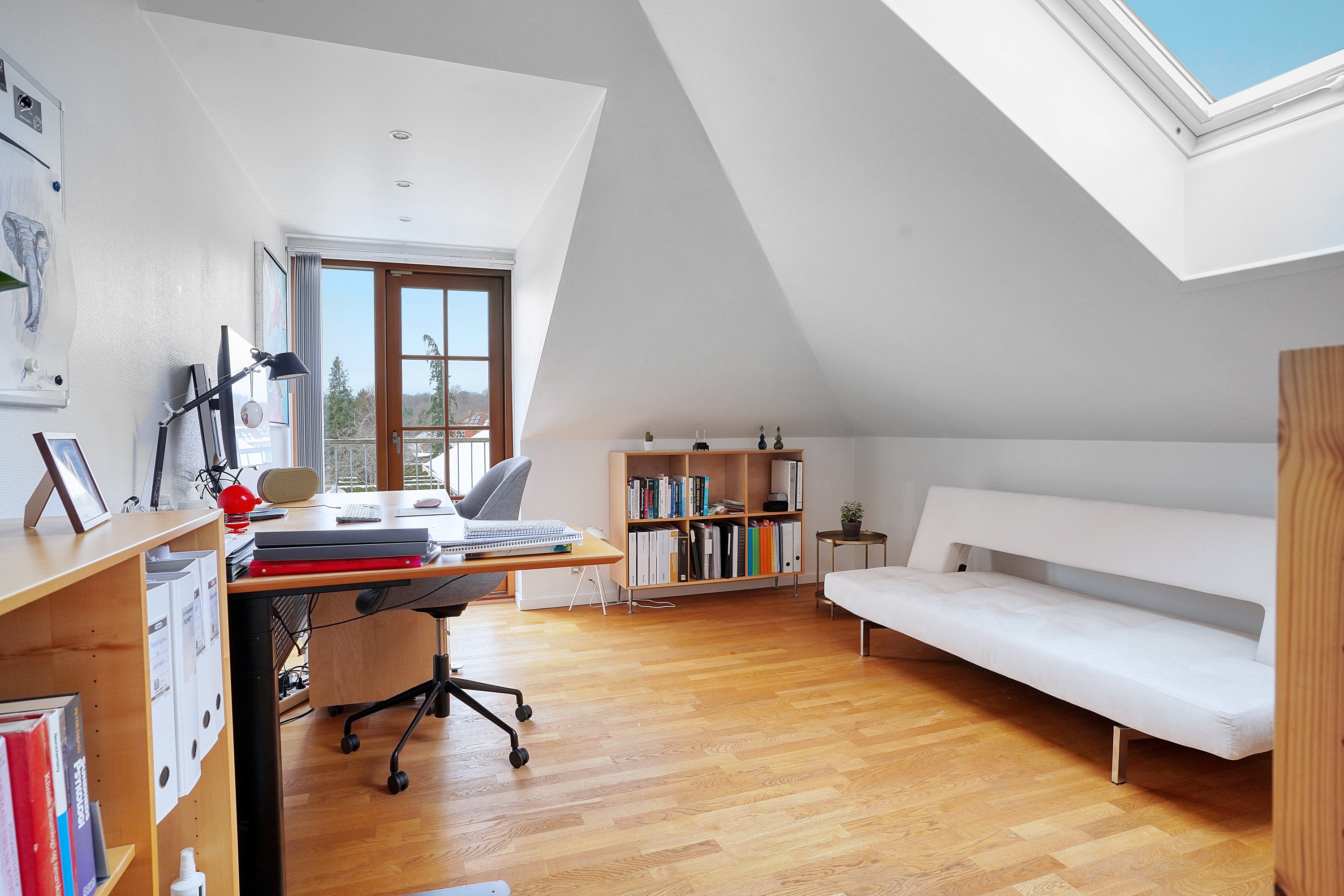 Fremhævet værelse billede i fuldskærmstilstand. Billede af Skandrups Alle 39, Hareskov, 3500 Værløse