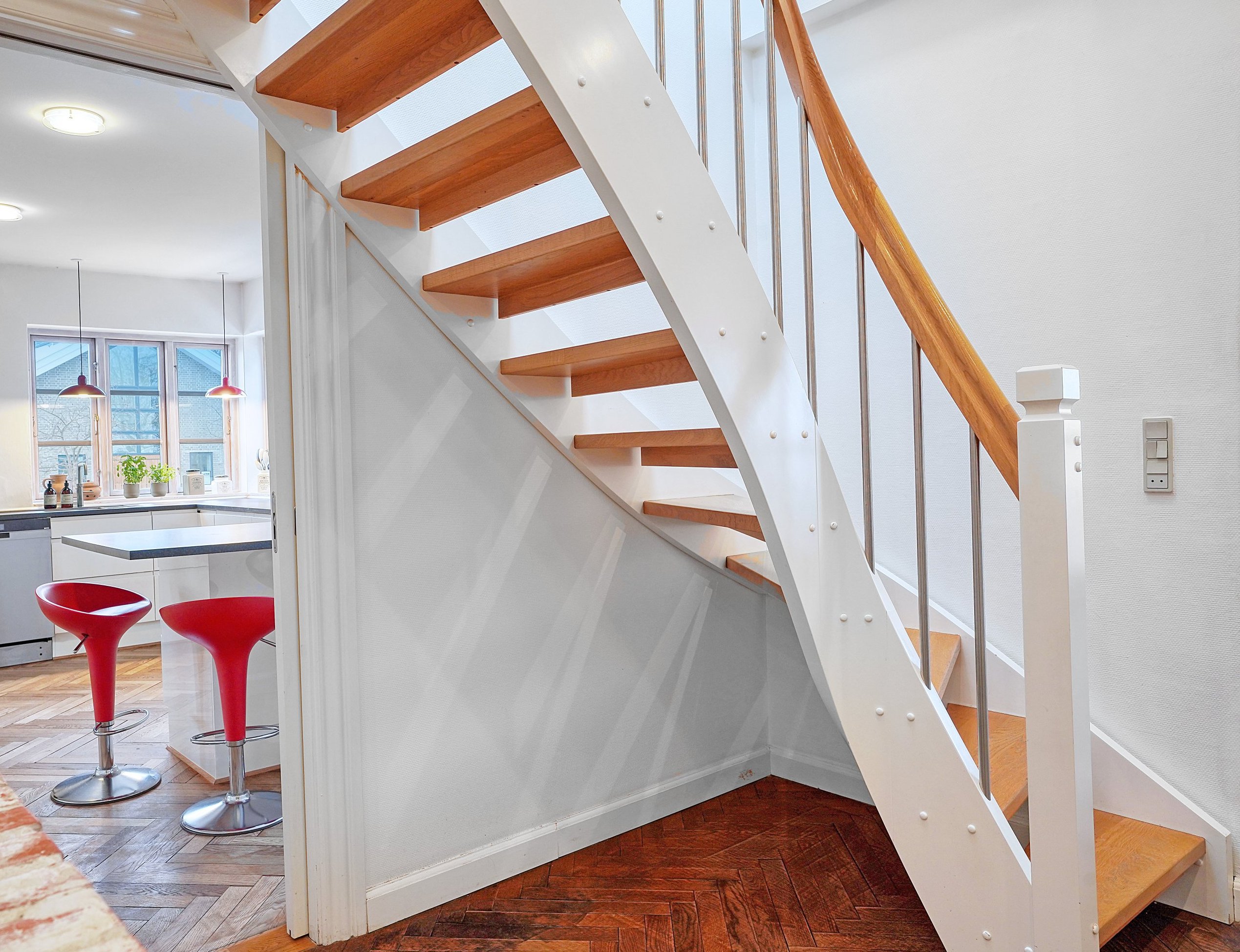 Fremhævet entré billede i fuldskærmstilstand. Billede af Skandrups Alle 39, Hareskov, 3500 Værløse