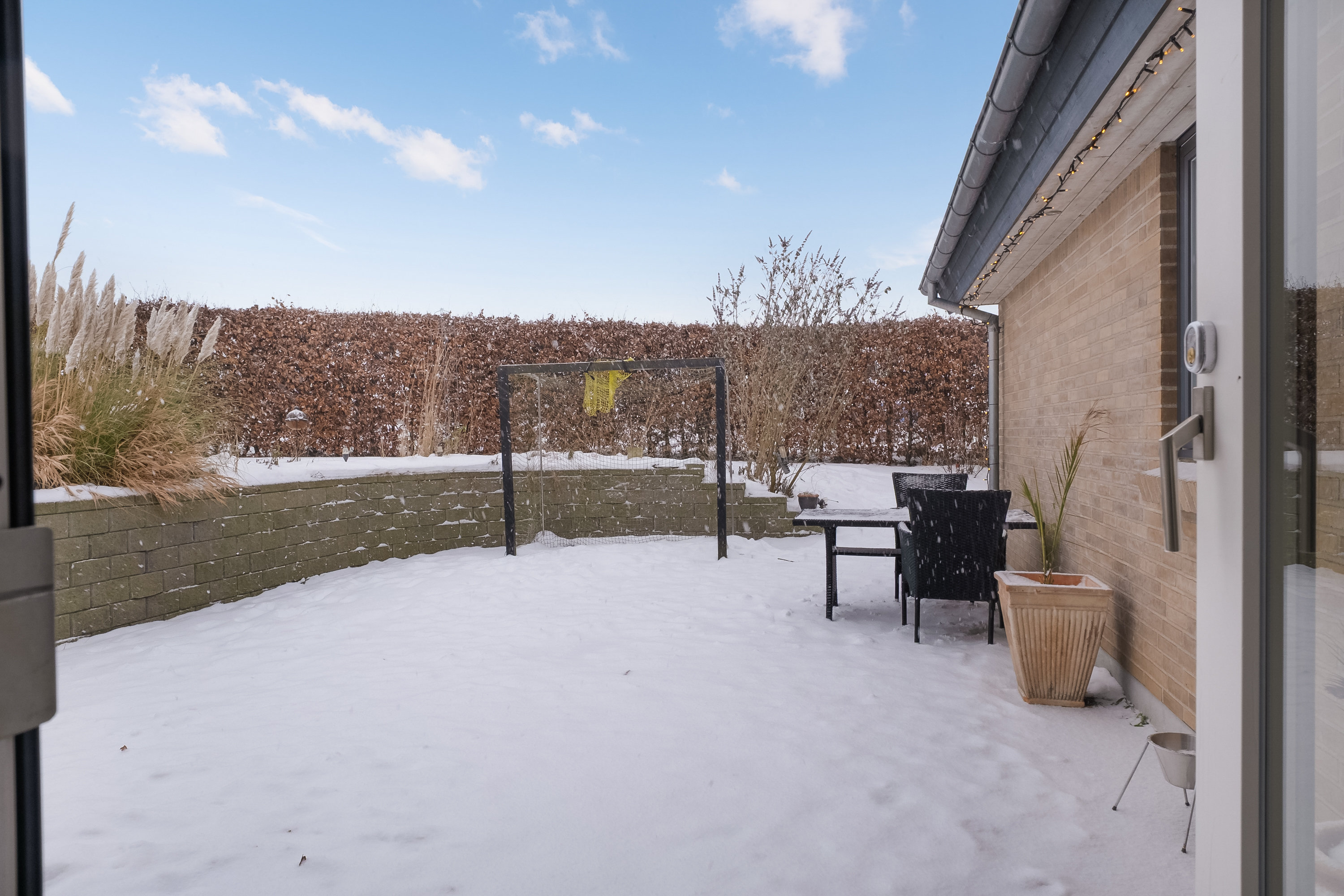 Fremhævet terrasse billede i fuldskærmstilstand. Billede af Søndermarken 85, 5580 Nørre Aaby