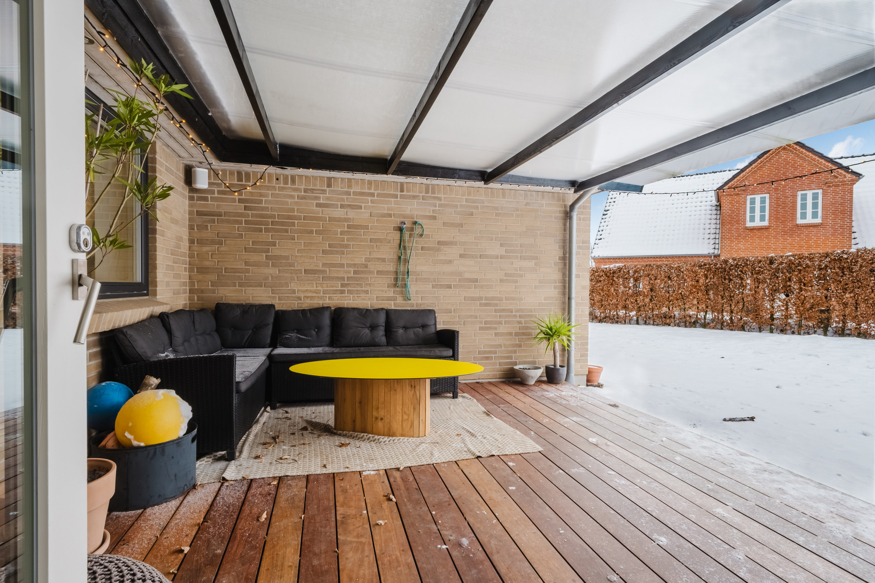 Fremhævet overdækket terrasse billede i fuldskærmstilstand. Billede af Søndermarken 85, 5580 Nørre Aaby