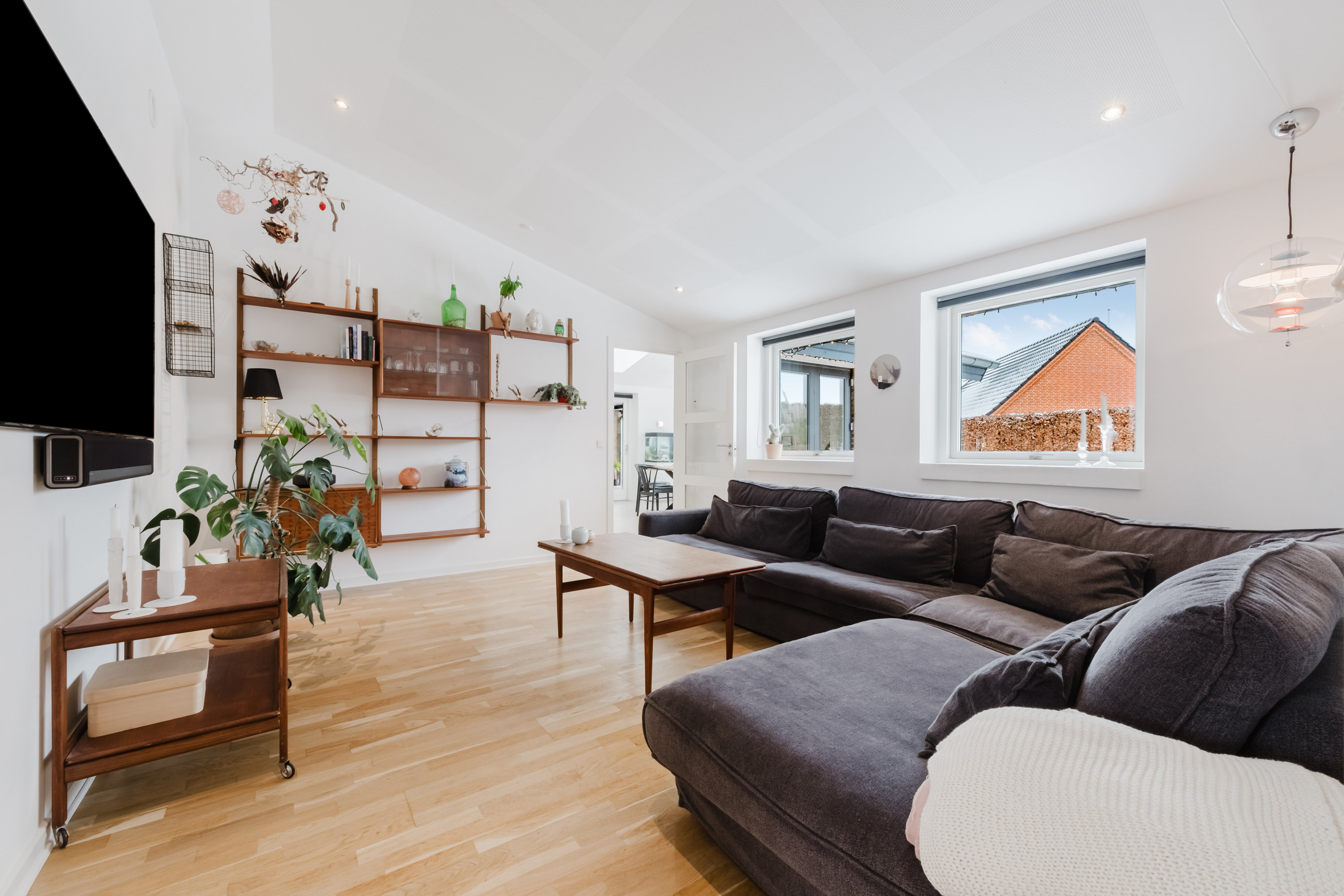 Fremhævet stue billede i fuldskærmstilstand. Billede af Søndermarken 85, 5580 Nørre Aaby