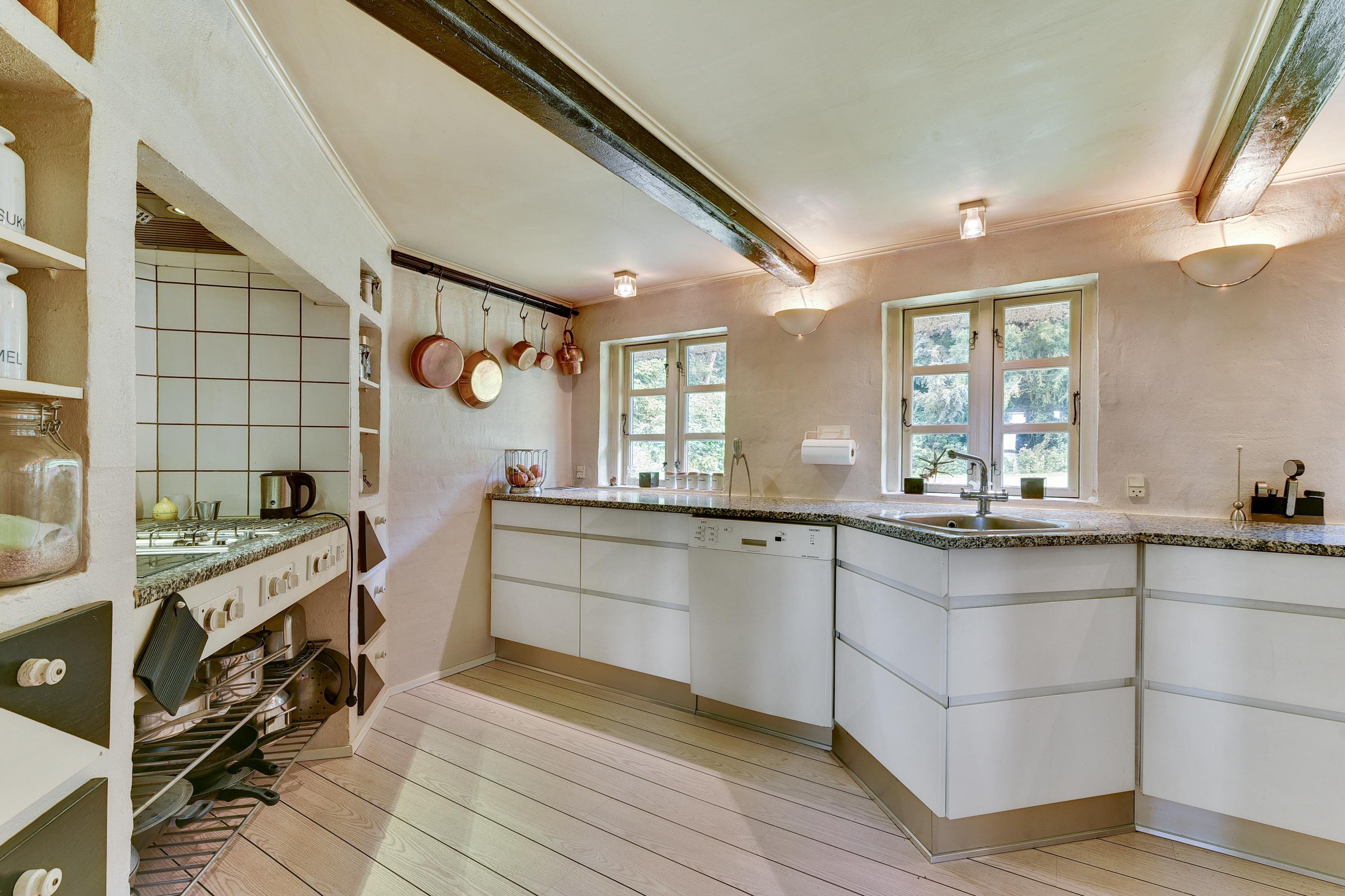 Fremhævet køkken billede i fuldskærmstilstand. Billede af Flemmingvej 22, 8762 Flemming