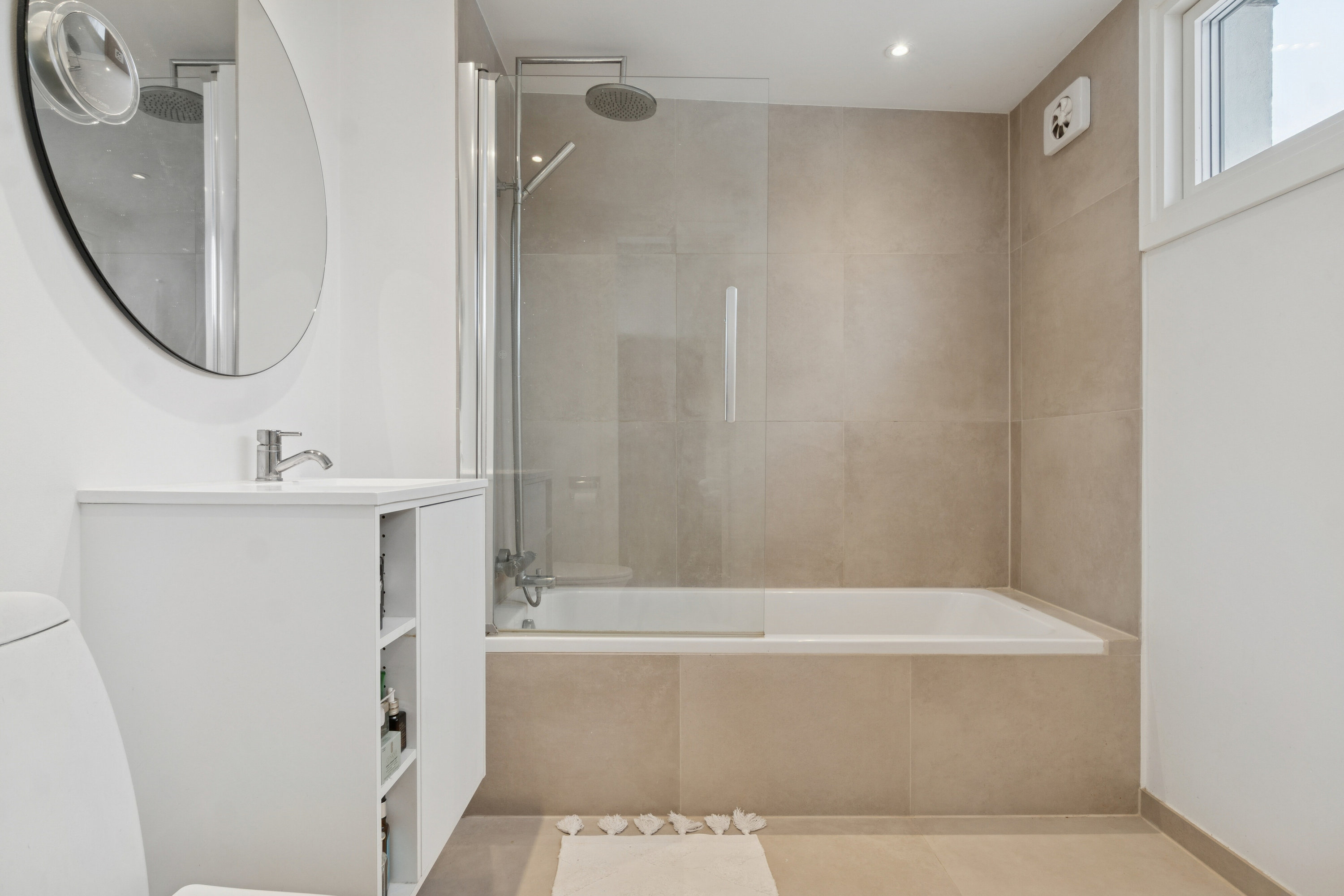 Fremhævet badeværelse billede i fuldskærmstilstand. Billede af Gammel Holtevej 104C, Gl Holte, 2840 Holte