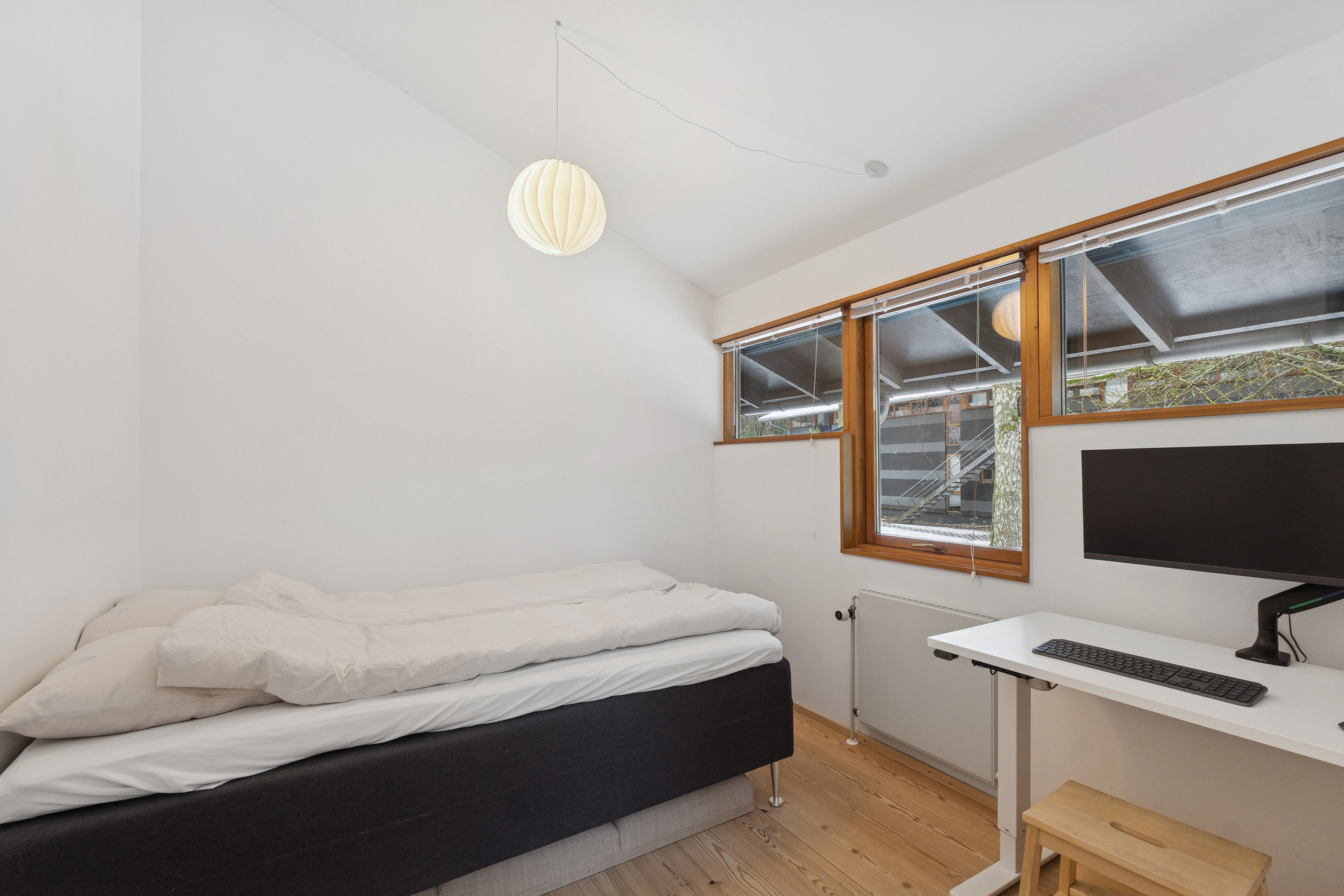 Fremhævet soveværelse billede i fuldskærmstilstand. Billede af Dianas Have 36, 2970 Hørsholm