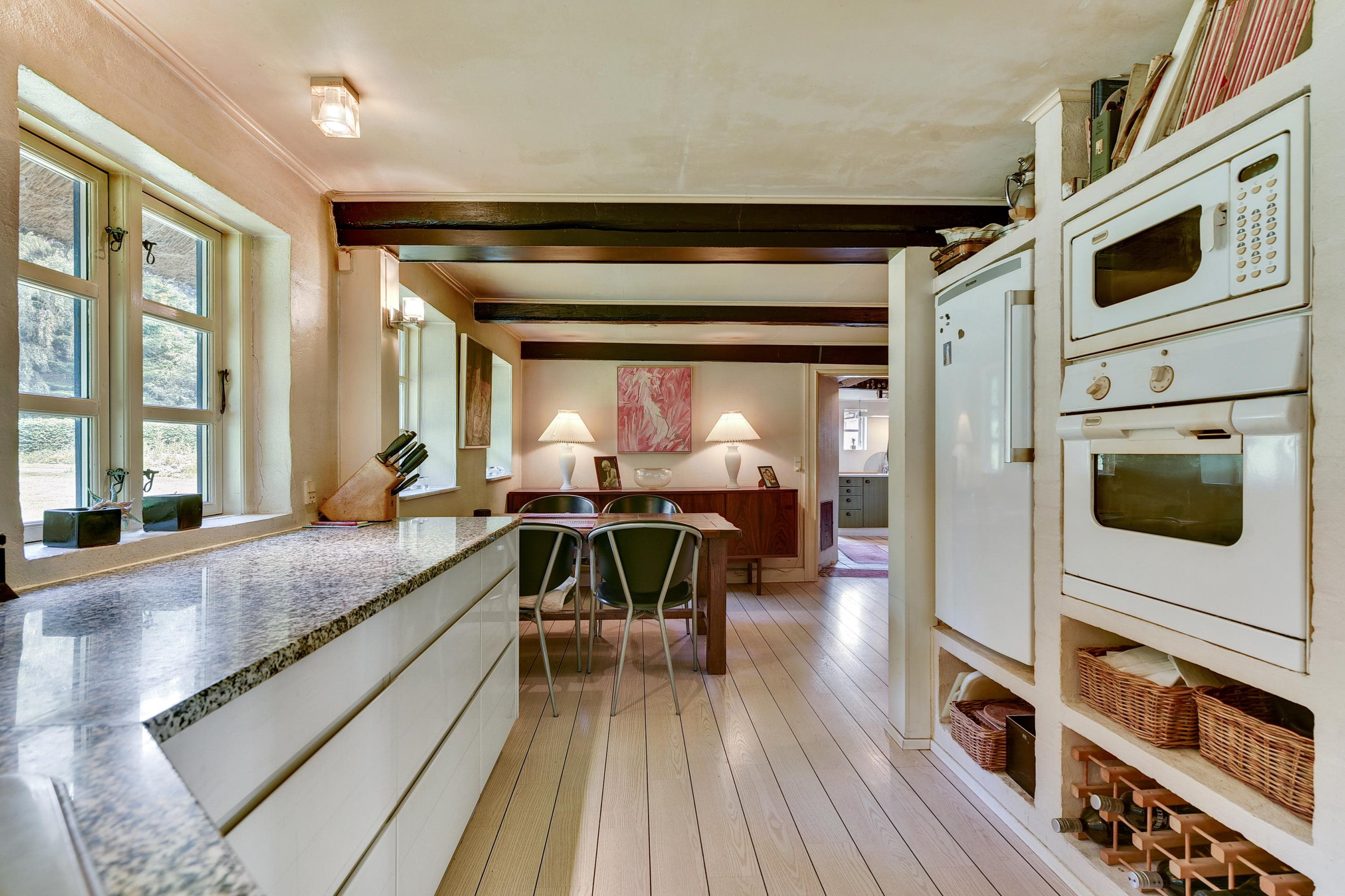 Fremhævet køkken billede i fuldskærmstilstand. Billede af Flemmingvej 22, 8762 Flemming