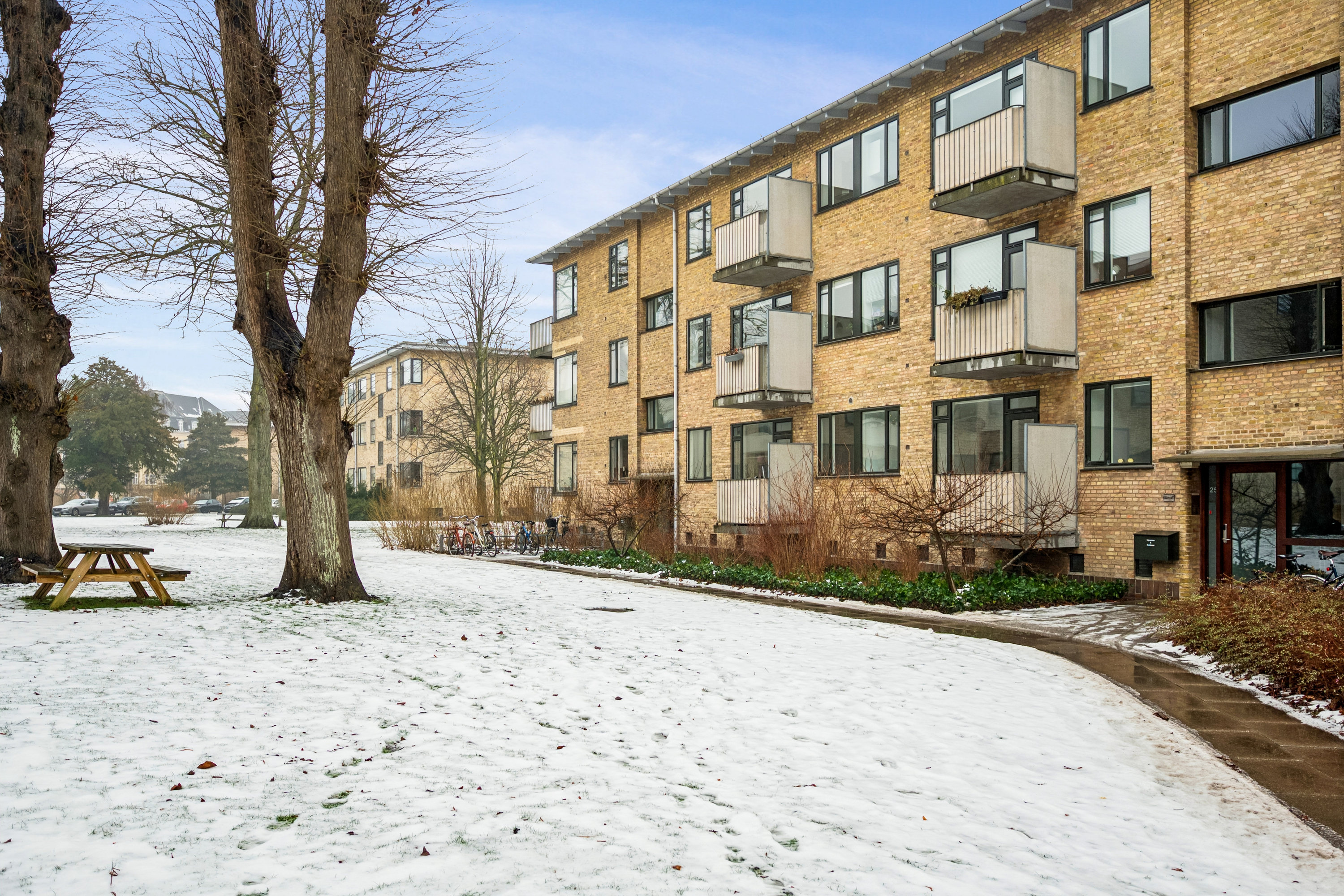 Fremhævet andet billede i fuldskærmstilstand. Billede af Blidahpark 23, st.. 2., 2900 Hellerup