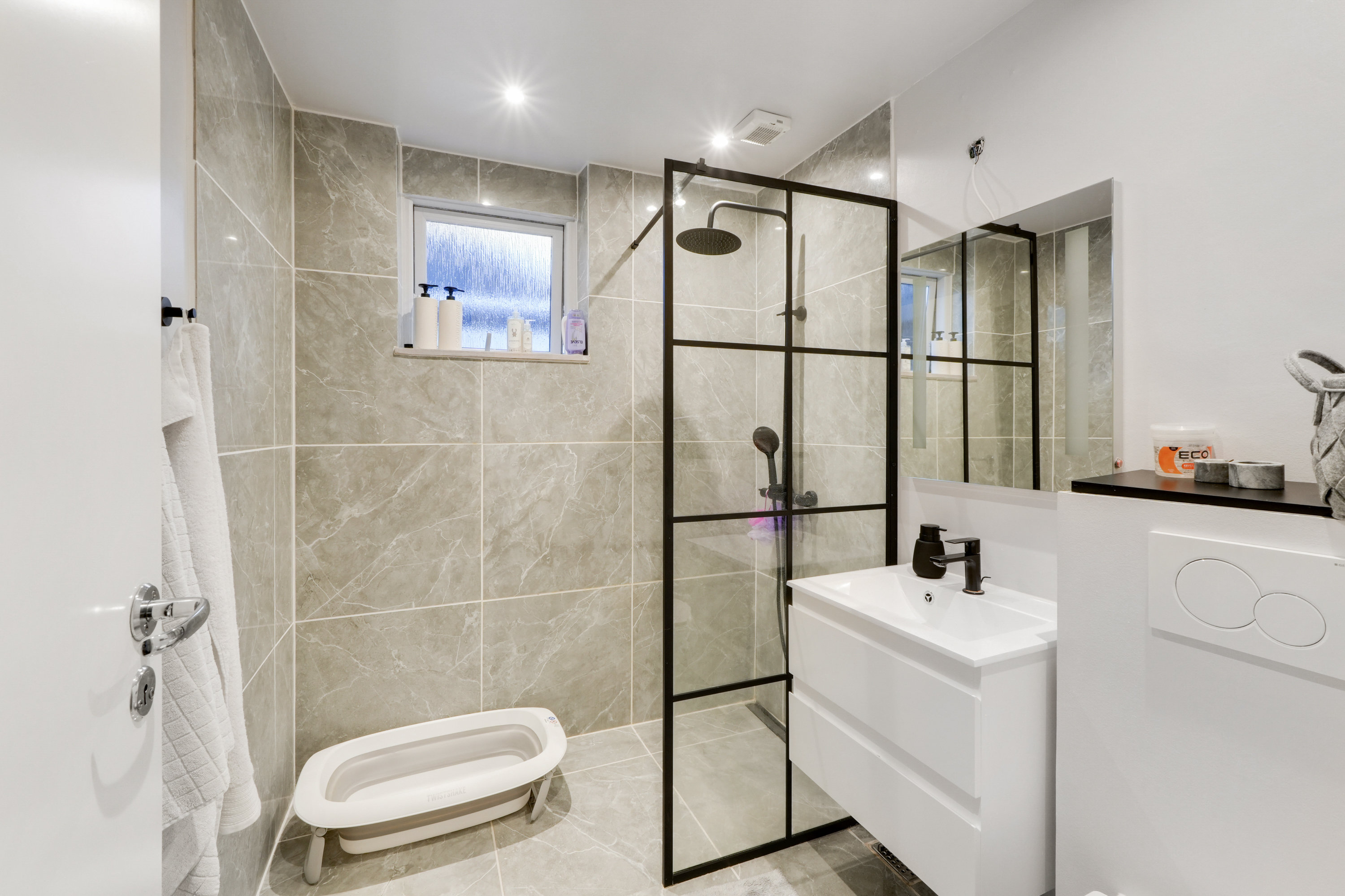 Fremhævet andet billede i fuldskærmstilstand. Billede af Ørnekærs Vænge 60, 2635 Ishøj