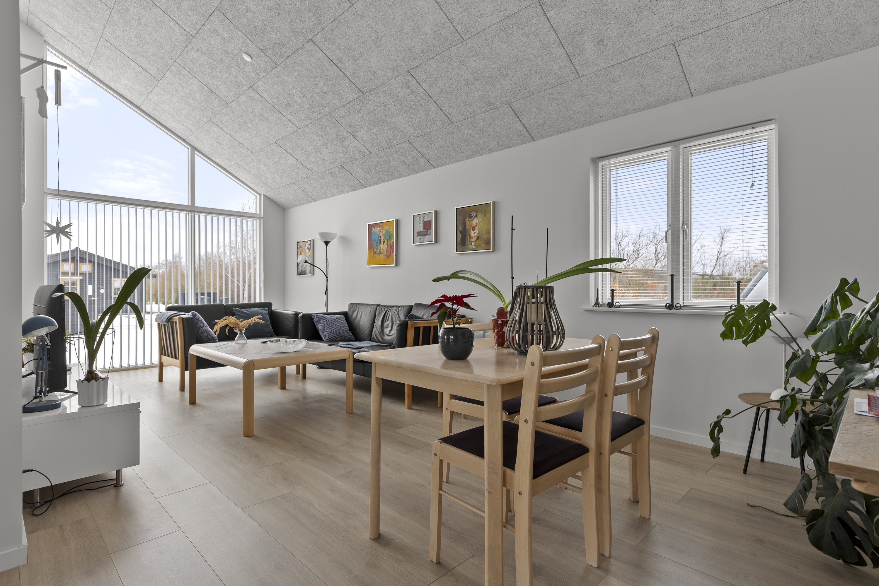 Fremhævet stue billede i fuldskærmstilstand. Billede af Strandagergårdsvej 1, 4200 Slagelse