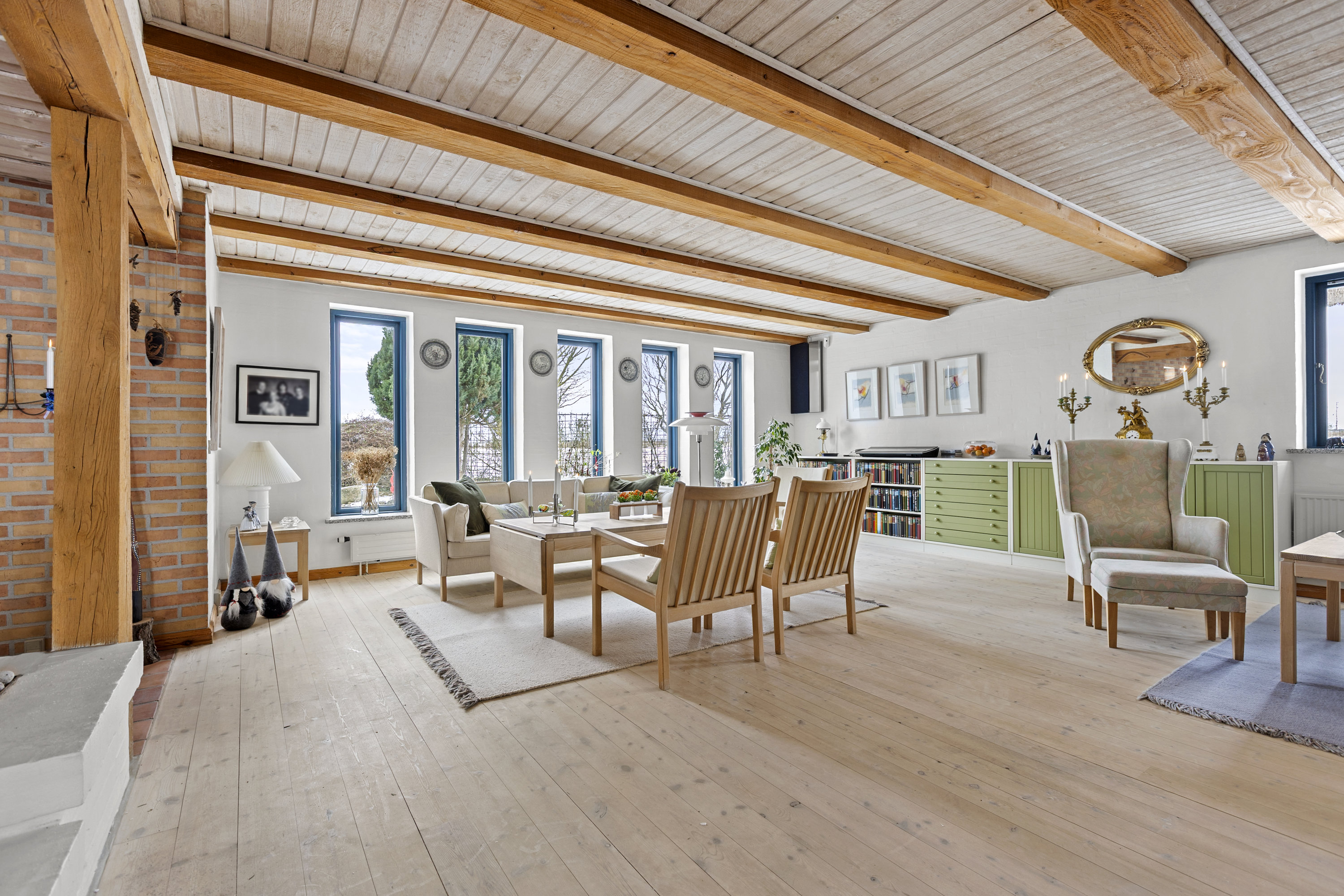 Fremhævet stue billede i fuldskærmstilstand. Billede af Stærremarksvej 6, Hejninge, 4200 Slagelse