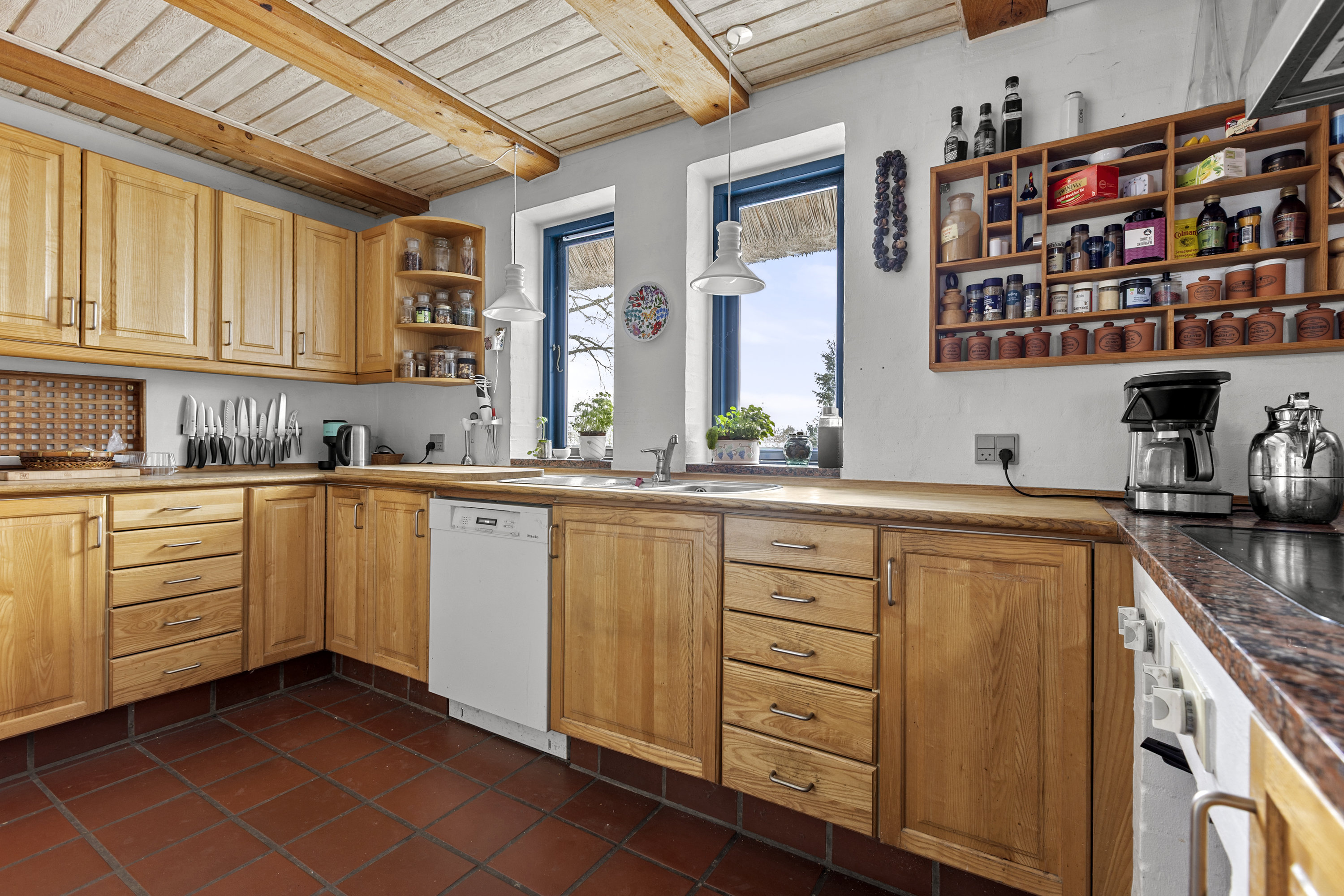 Fremhævet køkken billede i fuldskærmstilstand. Billede af Stærremarksvej 6, Hejninge, 4200 Slagelse