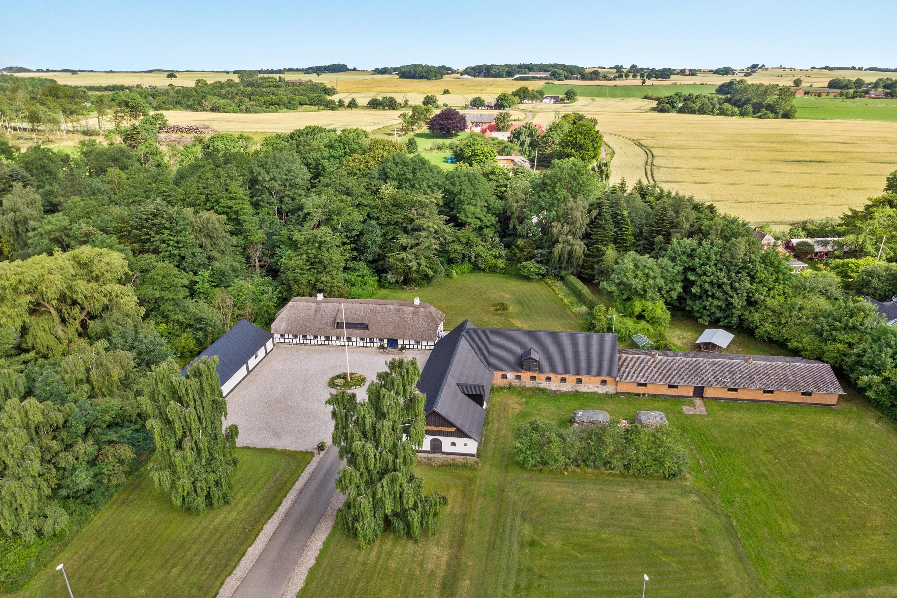 Fremhævet luftfoto billede i fuldskærmstilstand. Billede af Flemmingvej 22, 8762 Flemming