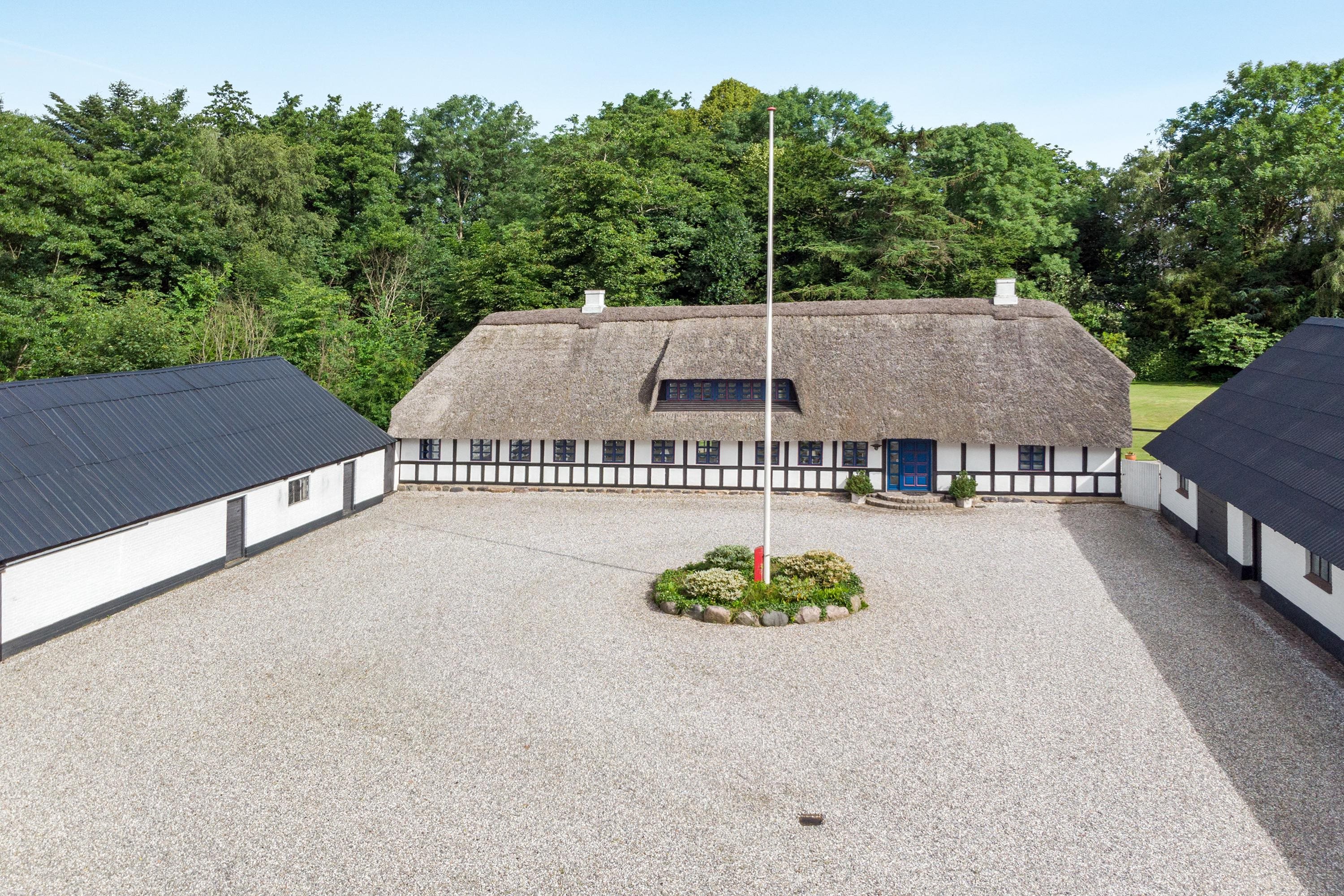 Fremhævet luftfoto billede i fuldskærmstilstand. Billede af Flemmingvej 22, 8762 Flemming