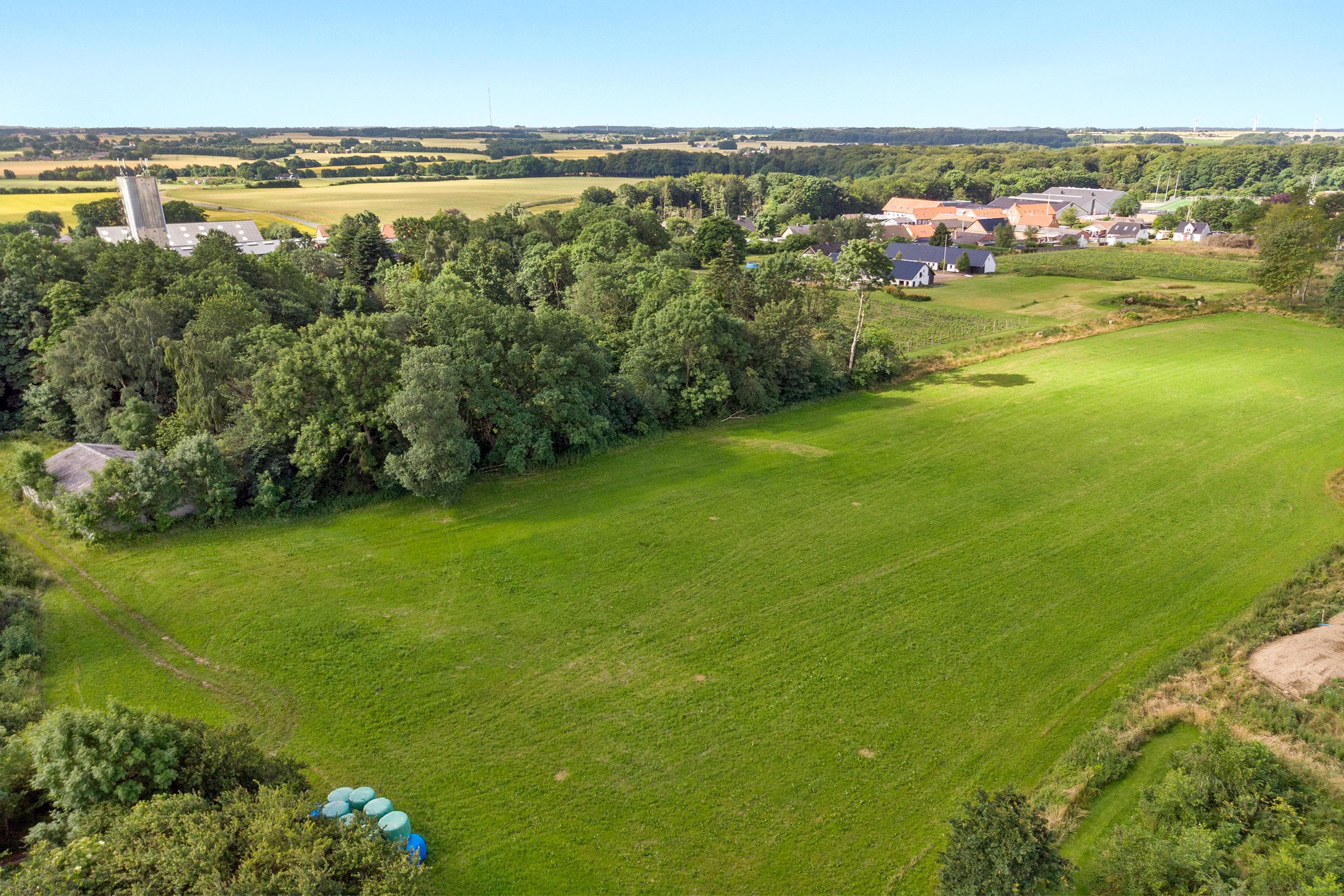 Fremhævet luftfoto billede i fuldskærmstilstand. Billede af Flemmingvej 22, 8762 Flemming