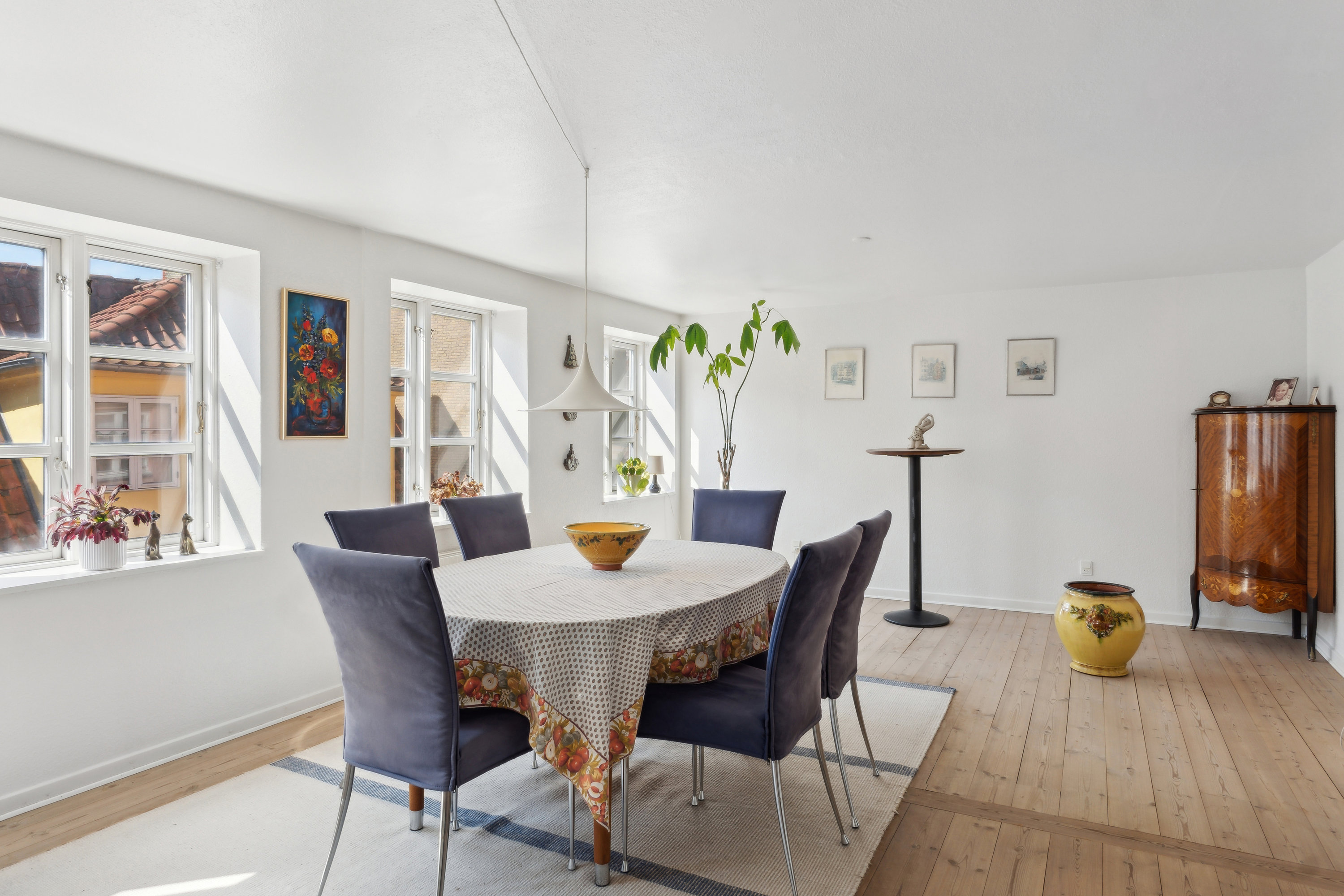 Fremhævet  billede i fuldskærmstilstand. Billede af Skattergade 1B, 1. th., 5700 Svendborg