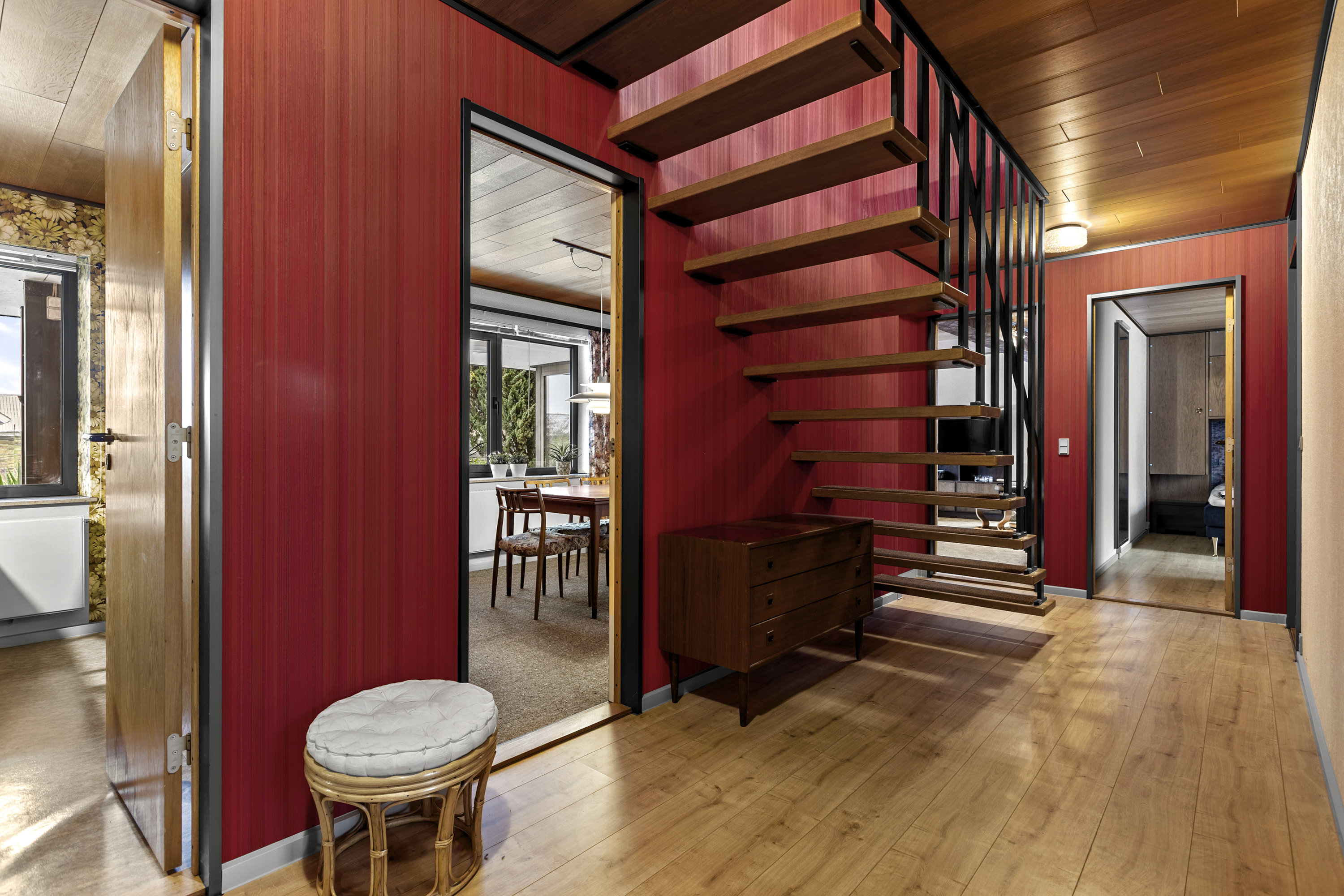 Miniaturebillede 1: entré. Billede af Søndre Parkvej 8, 4100 Ringsted