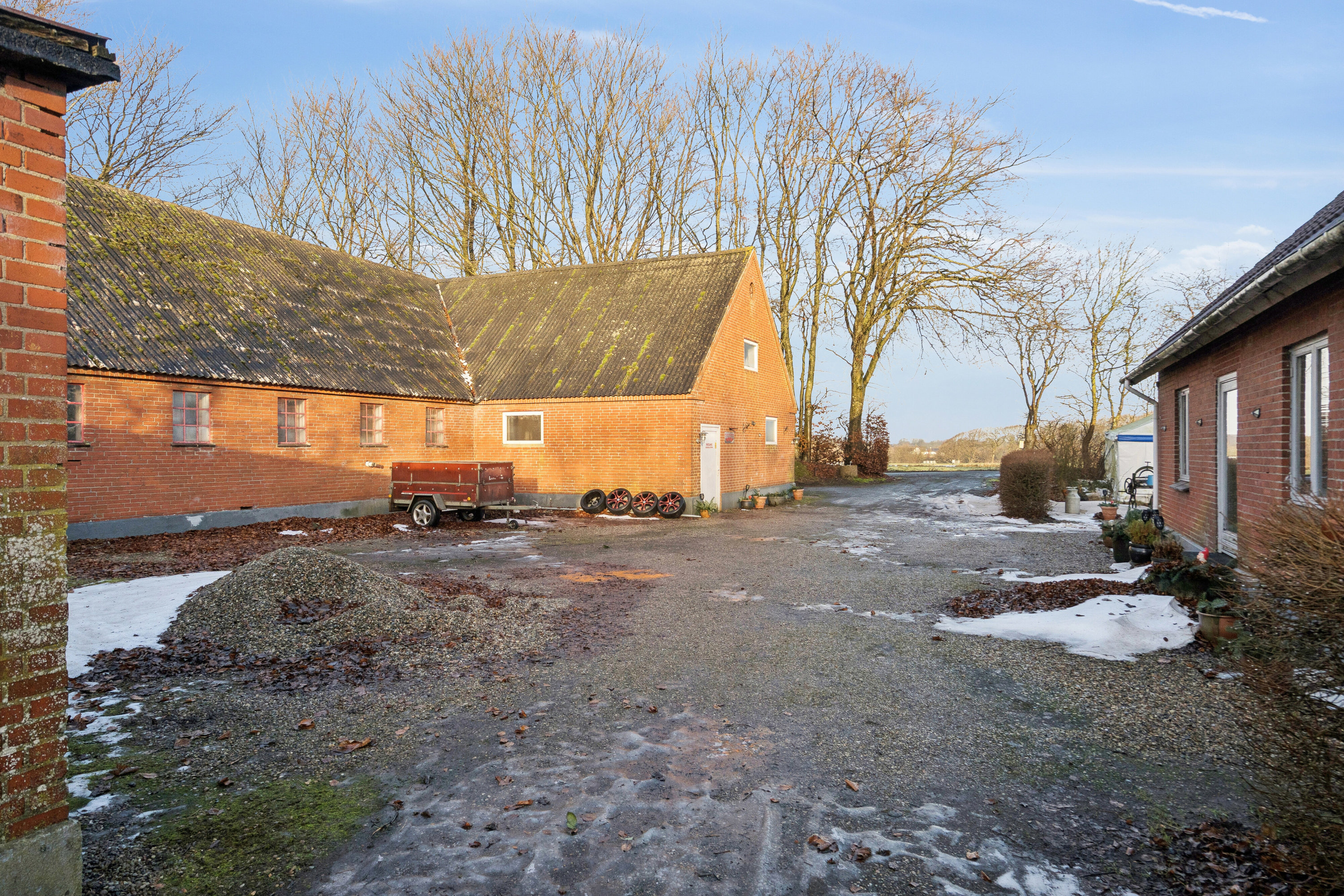 Fremhævet udendørs billede i fuldskærmstilstand. Billede af Knudsbølvej 15, Bølling, 6040 Egtved