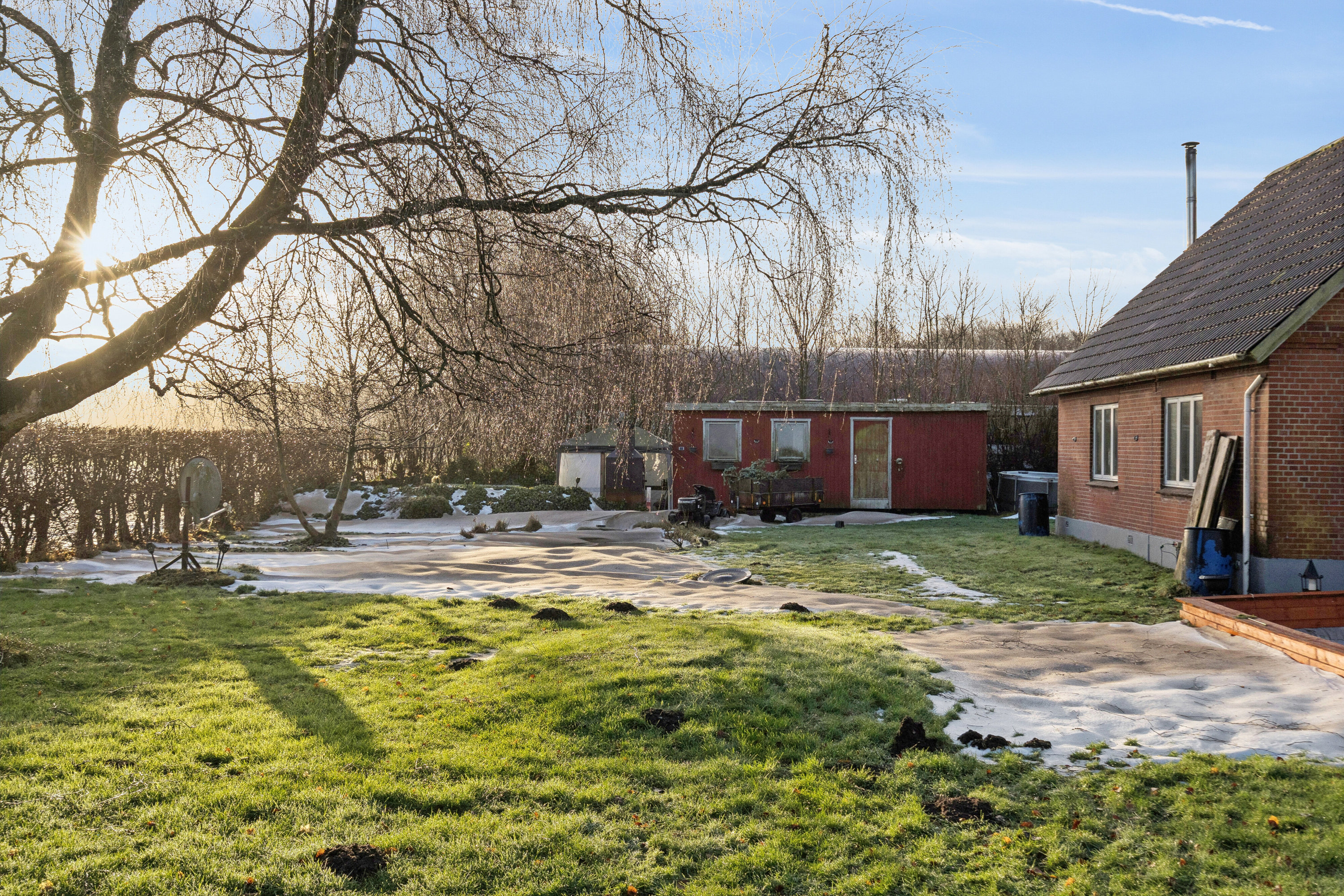 Fremhævet set fra haven billede i fuldskærmstilstand. Billede af Knudsbølvej 15, Bølling, 6040 Egtved