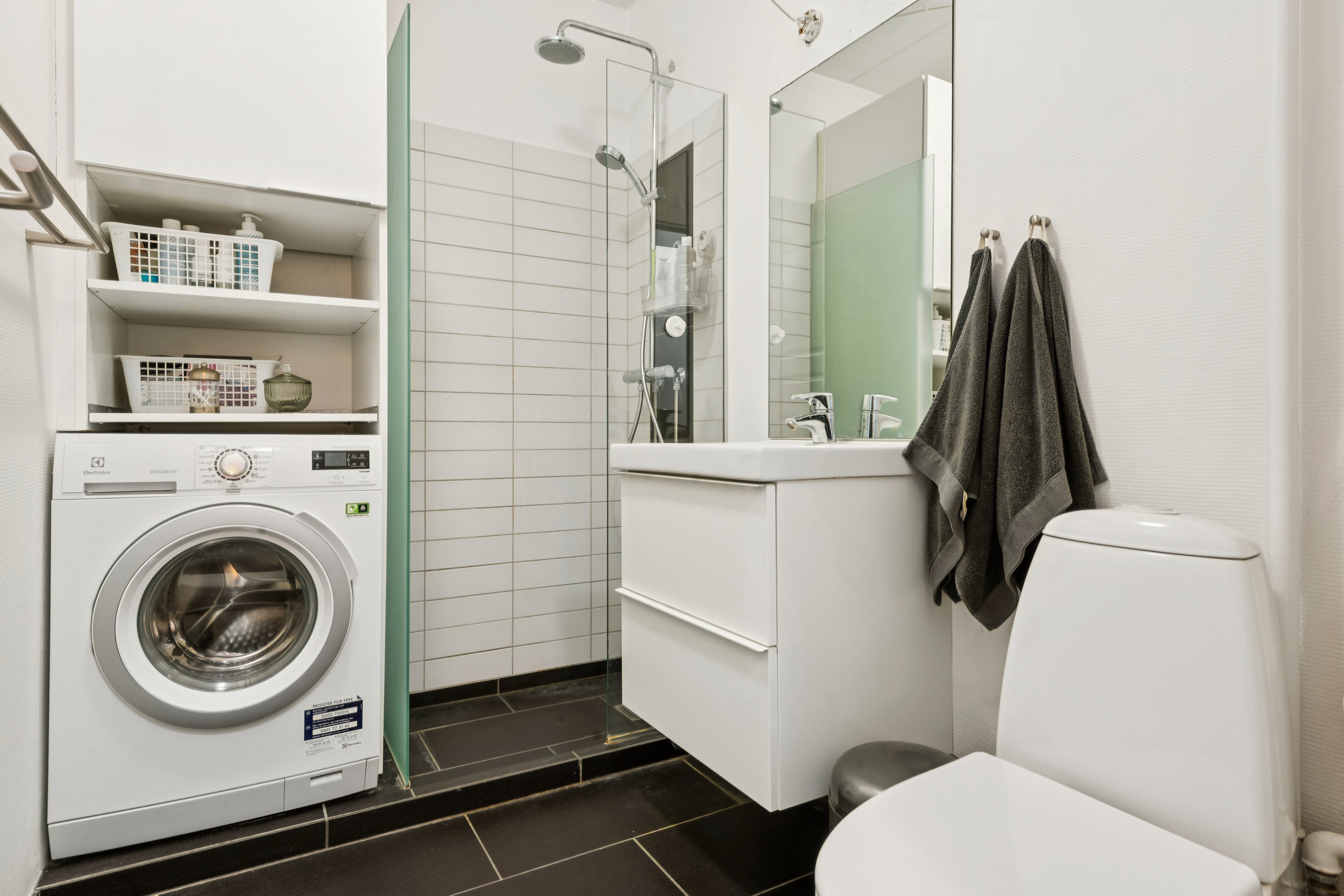 Fremhævet badeværelse billede i fuldskærmstilstand. Billede af Lindebo 25, st.. 148., 2630 Taastrup